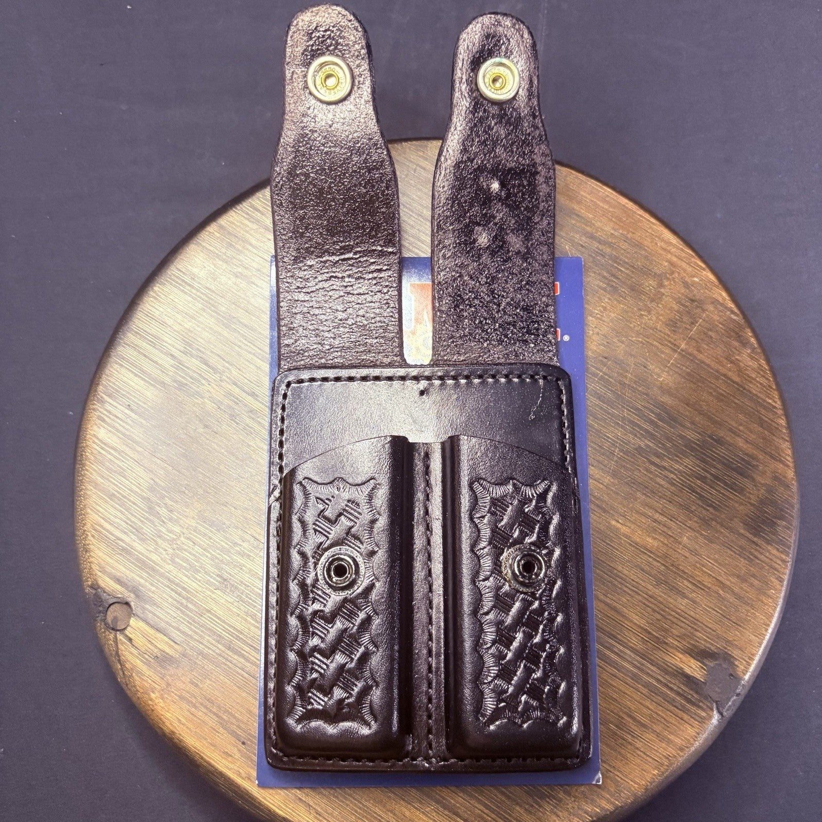Bianchi .45 20C Double Magazine Pouch NOS Black Leather Basketweave Holder4