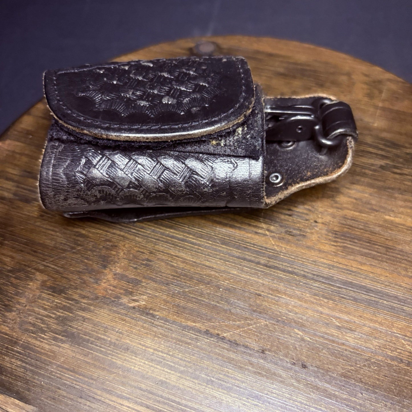 JS Leather Key Holder Basket Weave Quite Key Keeper With Clip1