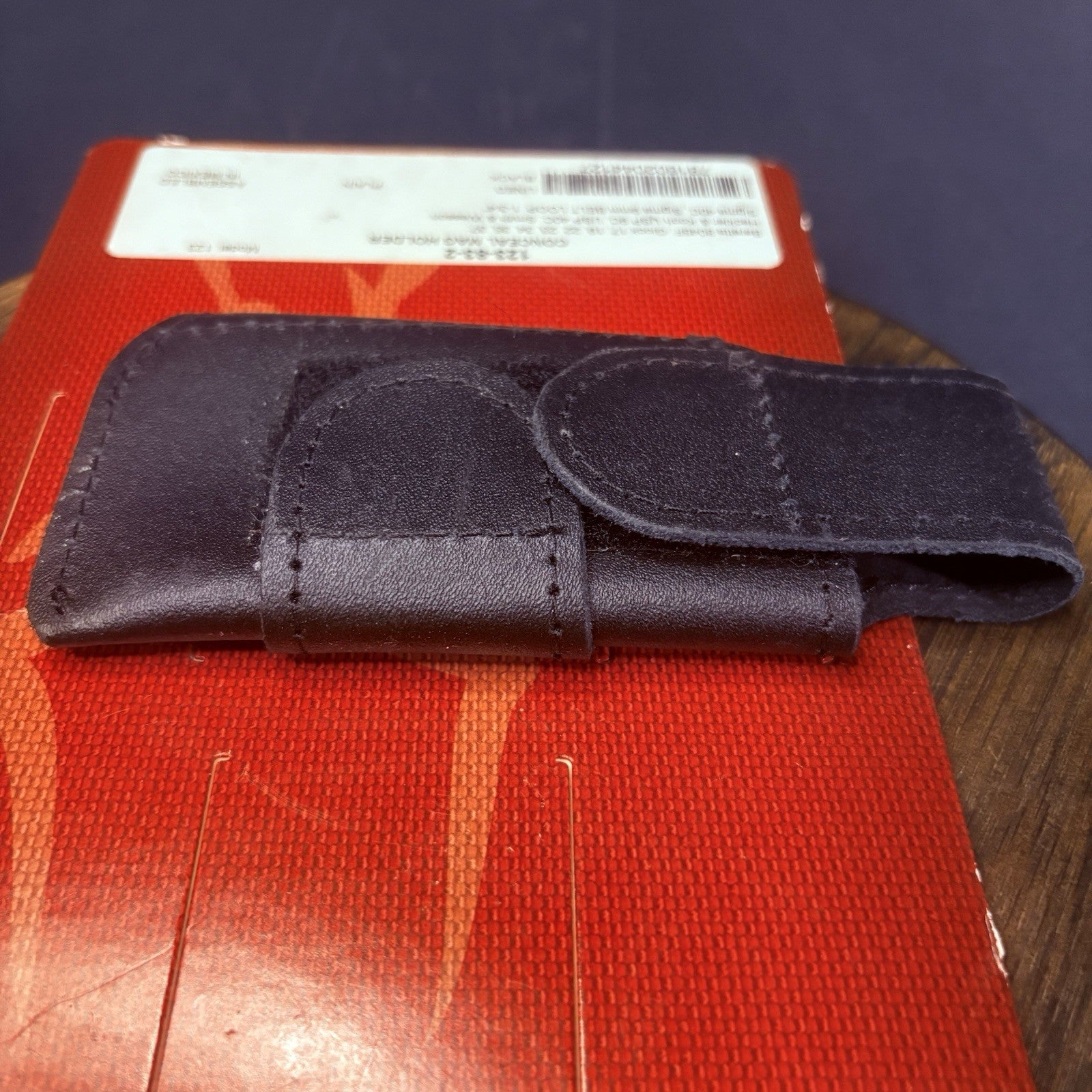 Safariland 123 Horizontal Single Magazine Holder Leather GLOCK 17, Beretta, S&W9