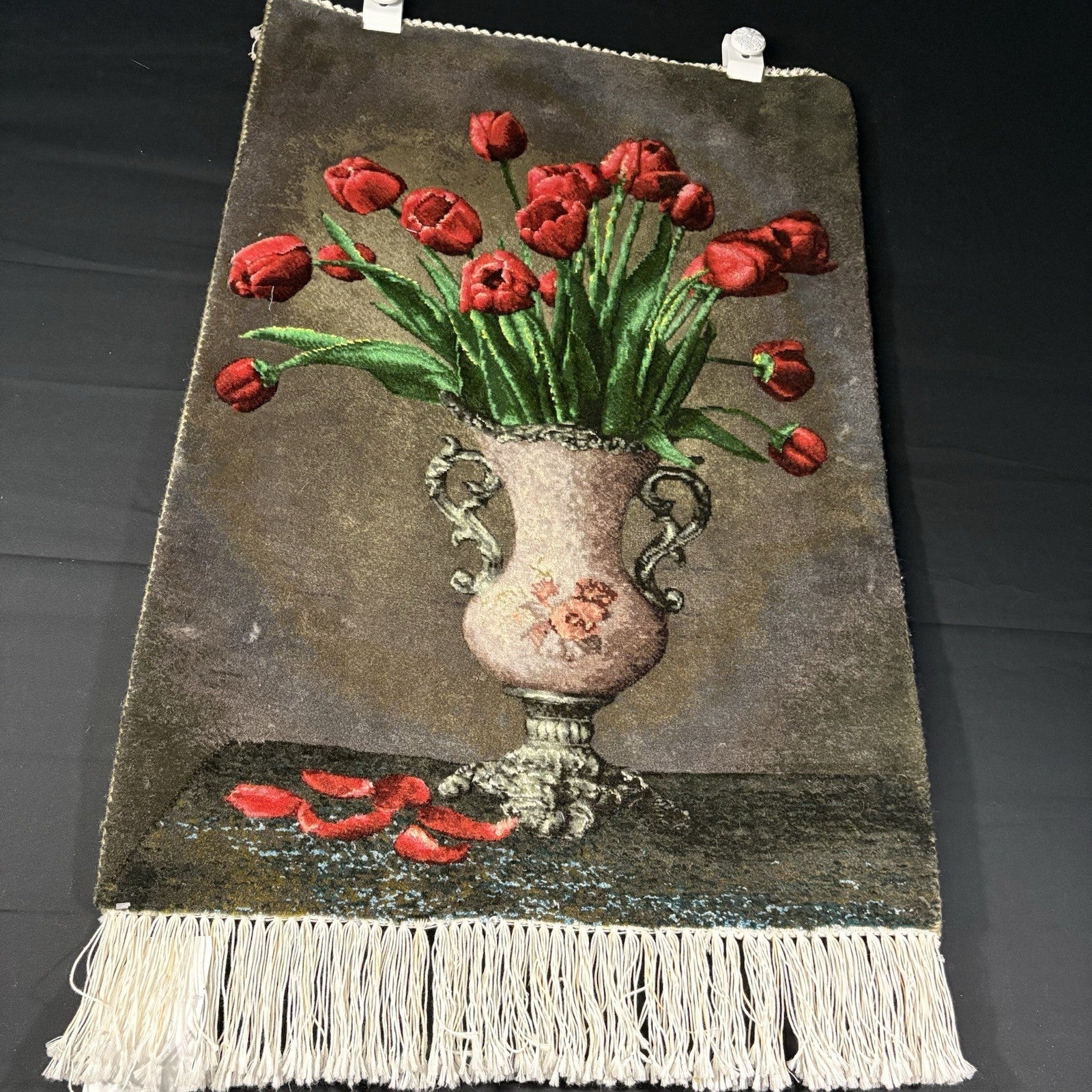 Pictorial Rug 3D Tulips Hand Knotted 27”x 20”  w/Rug Hangers2