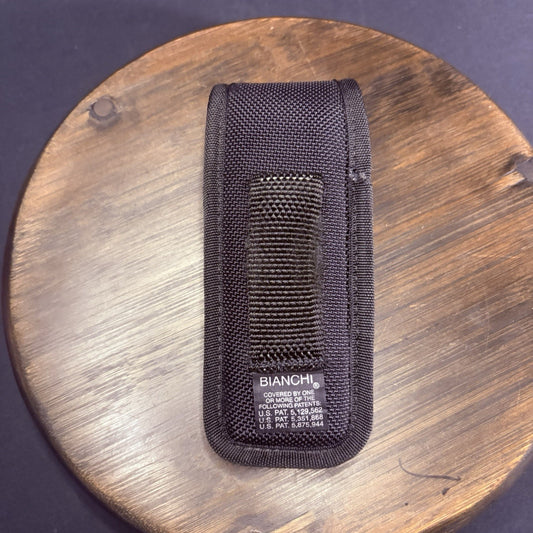 Bianchi Single Magazine Pouch Carrier Size 4 (10mm & .45 Double Stack)1