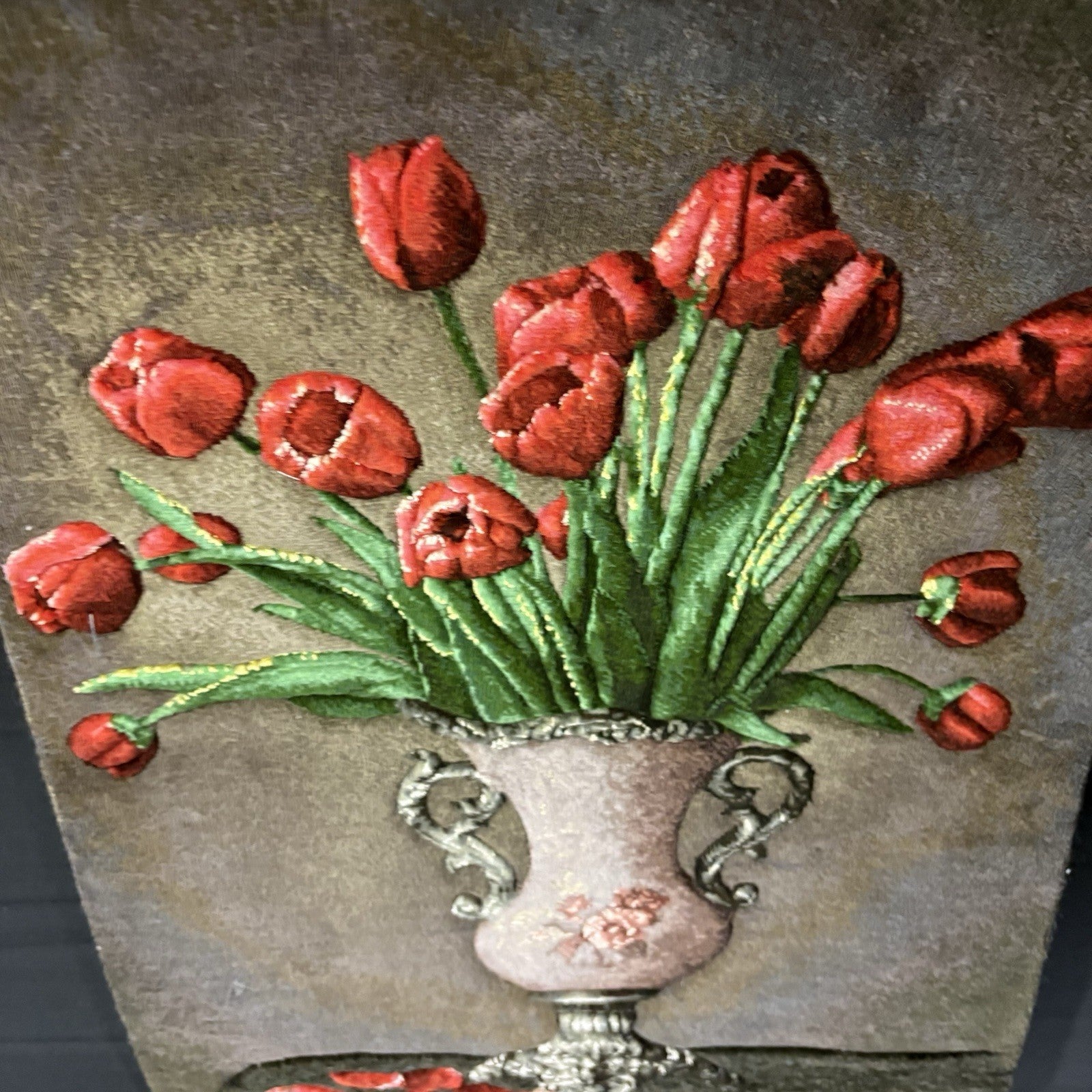 Pictorial Rug 3-D Tulips Hand Knotted 27”x 20”  w/Rug Hangers8