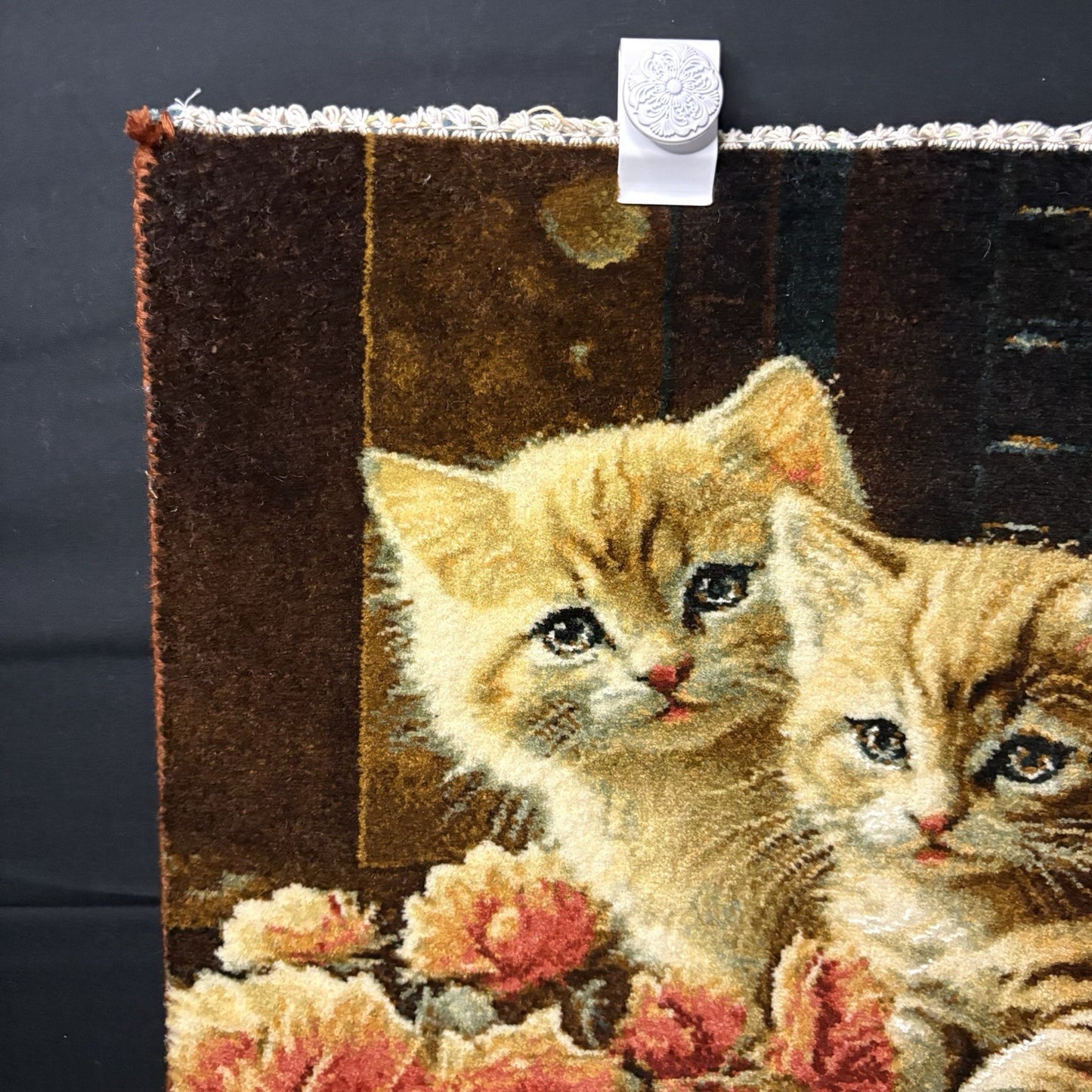 Pictorial Rug Kittens Hand Knotted w/Silk Inlays 24”x16” w/Rug Hangers10