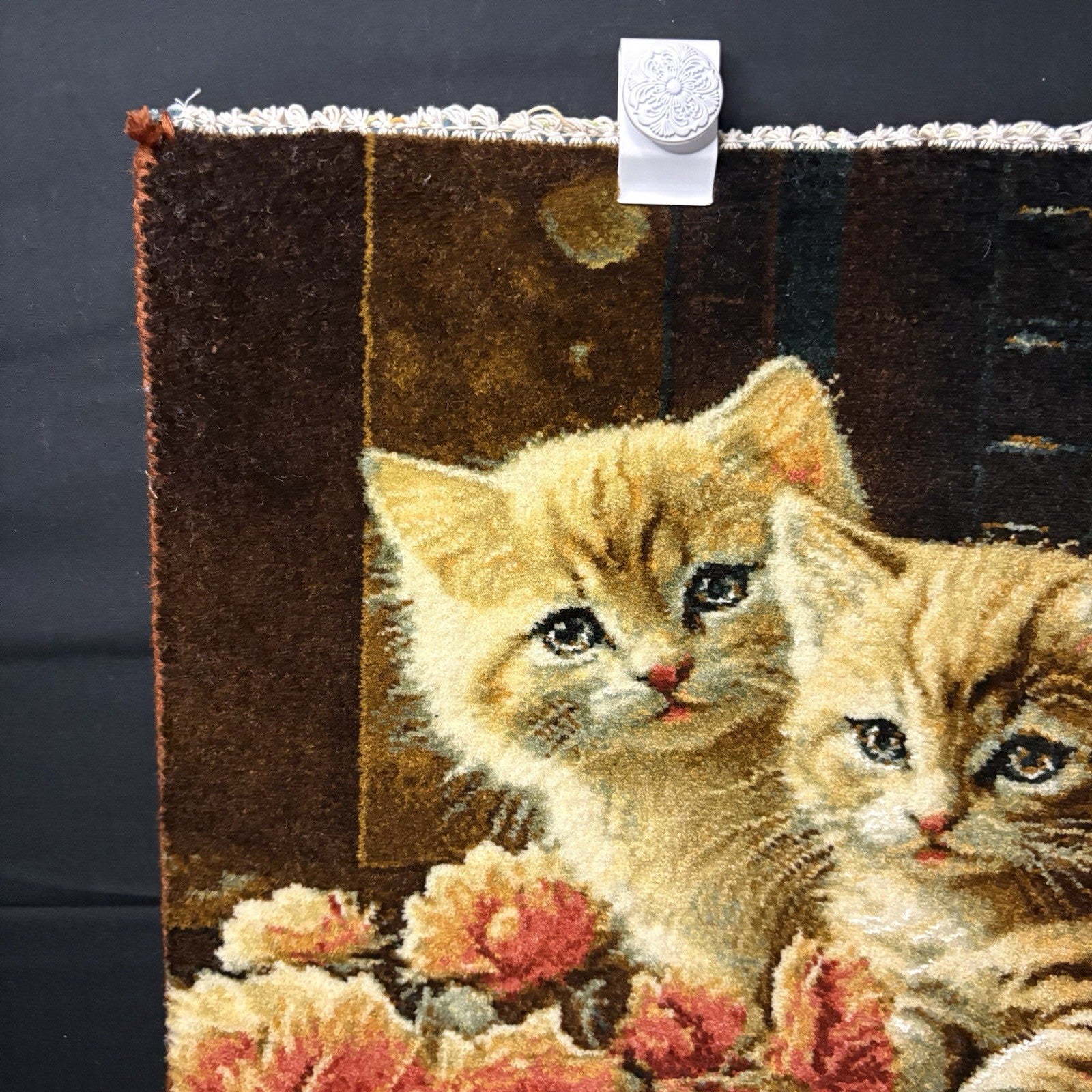 Pictorial Rug Kittens Hand Knotted w/Silk Inlays 24”x16” w/Rug Hangers10