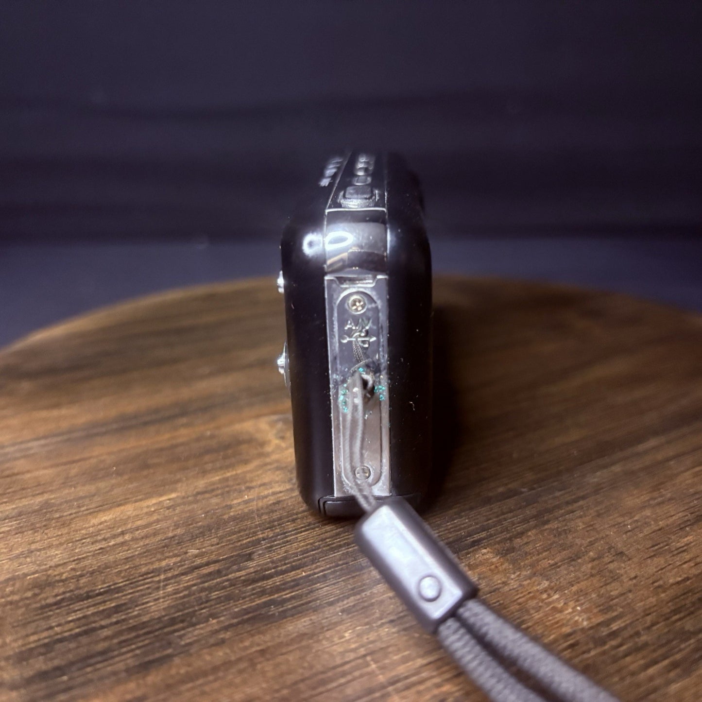 Kodak EasyShare V1003 10MP Digital Camera w/Case & Battery, Black, FREE SHIPPING6