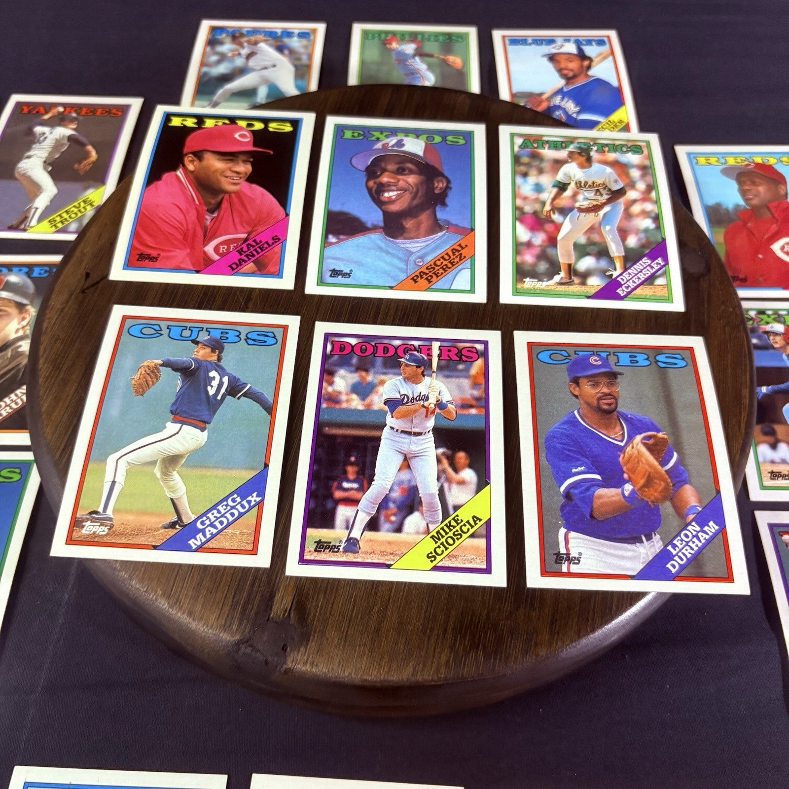 1988 TOPPS High Grade Baseball Card Lot Of 359