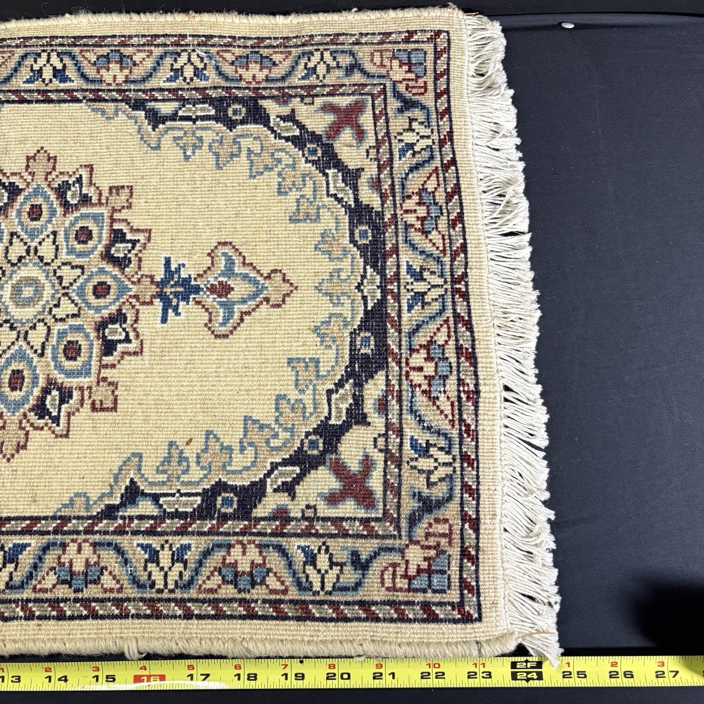 Rug Hand Knotted Blue Medallion 2'x1' or 23"x17" or 40cm X 60cm7