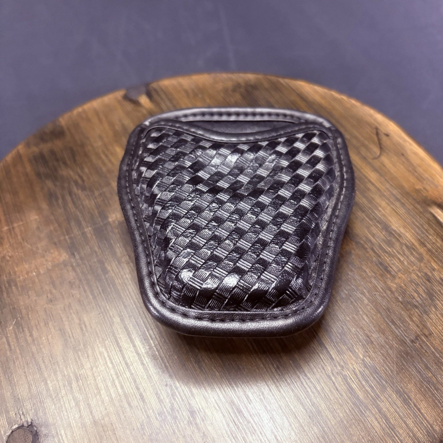 Bianchi Open Top Handcuff Case Model 7934 Accumold Basket Weave Finish Black1