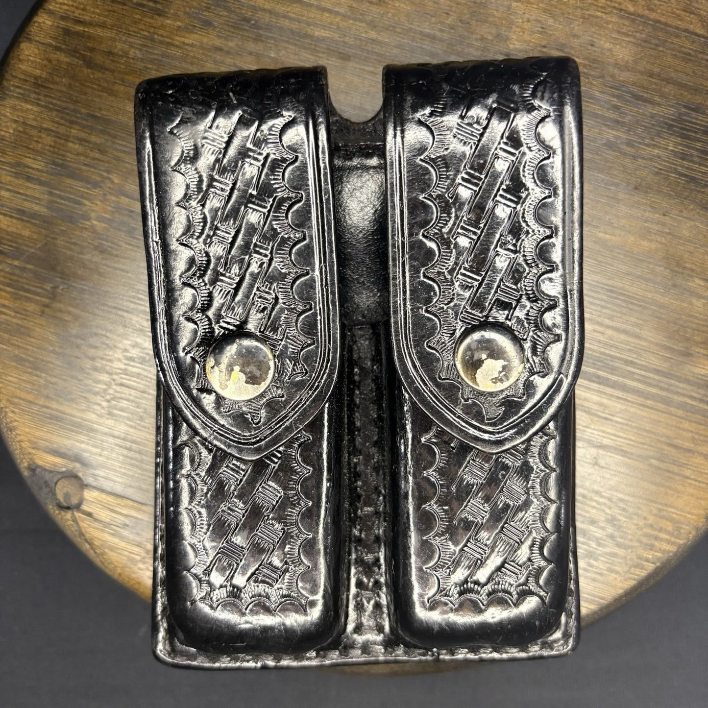 AKER 510 Black Basket Weave Leather Double Magazine Carrier Double Stack 9mm0