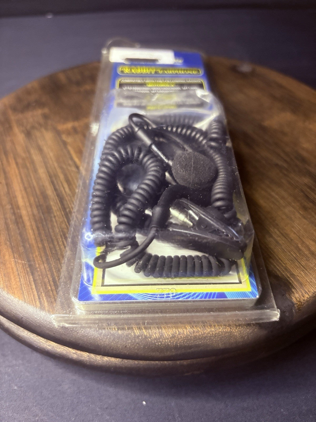 RABBIT 3.5mm Threaded Listen Only Police Earpiece for Motorola XTS Series Radios4