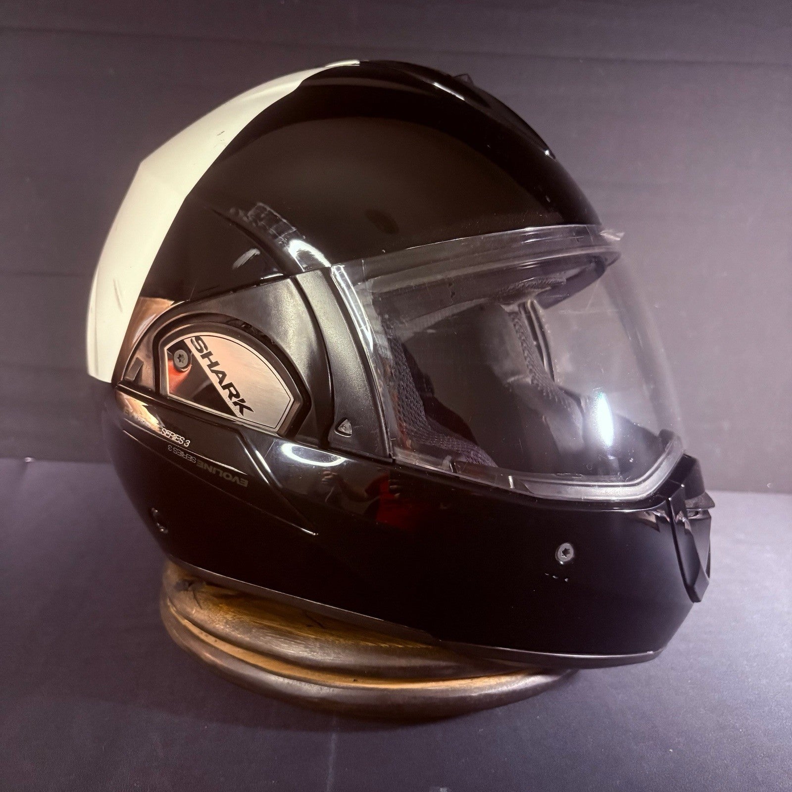 Shark Evoline S3 Motorcycle Helmet Size Large With Sun Visor Black/White0