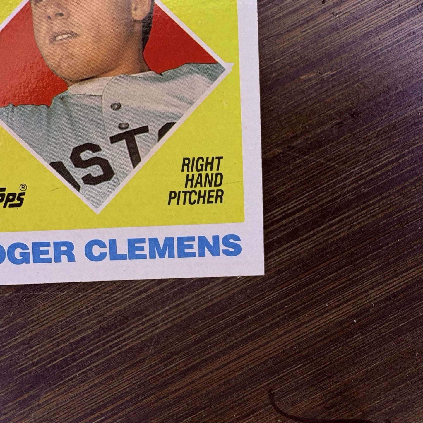 1988 Topps Roger Clemens Baseball Card #394 (HIGH GRADE)3