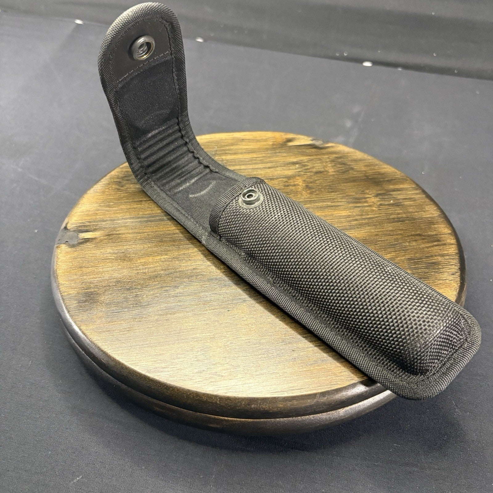 Bianchi AccuMold 7313 Baton/ Flashlight Holder For 21” Baton Or 8” Light2