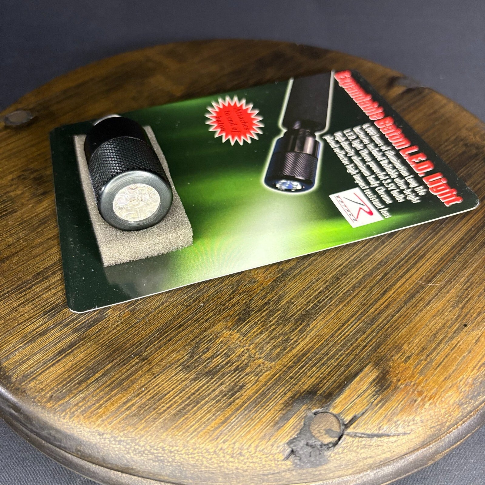 Monadnock LED Flashlight1