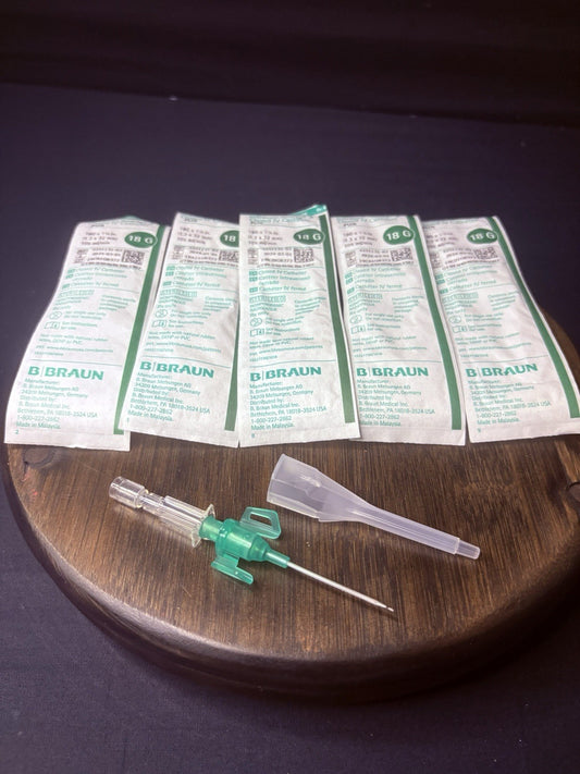 25PC Veterinary Introcan Saftey 3 Closed IV Catheter 18G x 1 1/40
