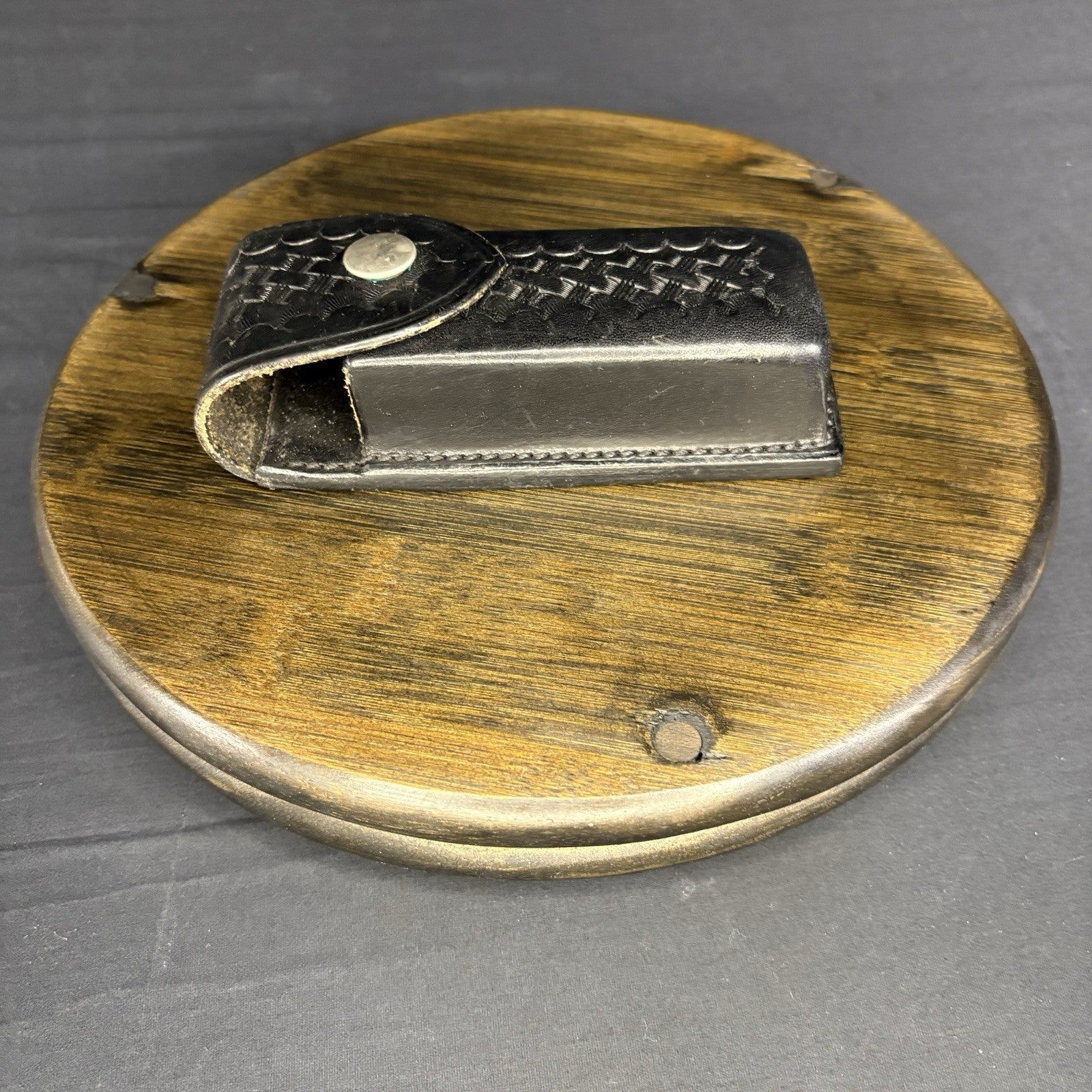 Safariland 89 Single Chrome Button Leather Basket Weave Pouch For S&W 39 .455