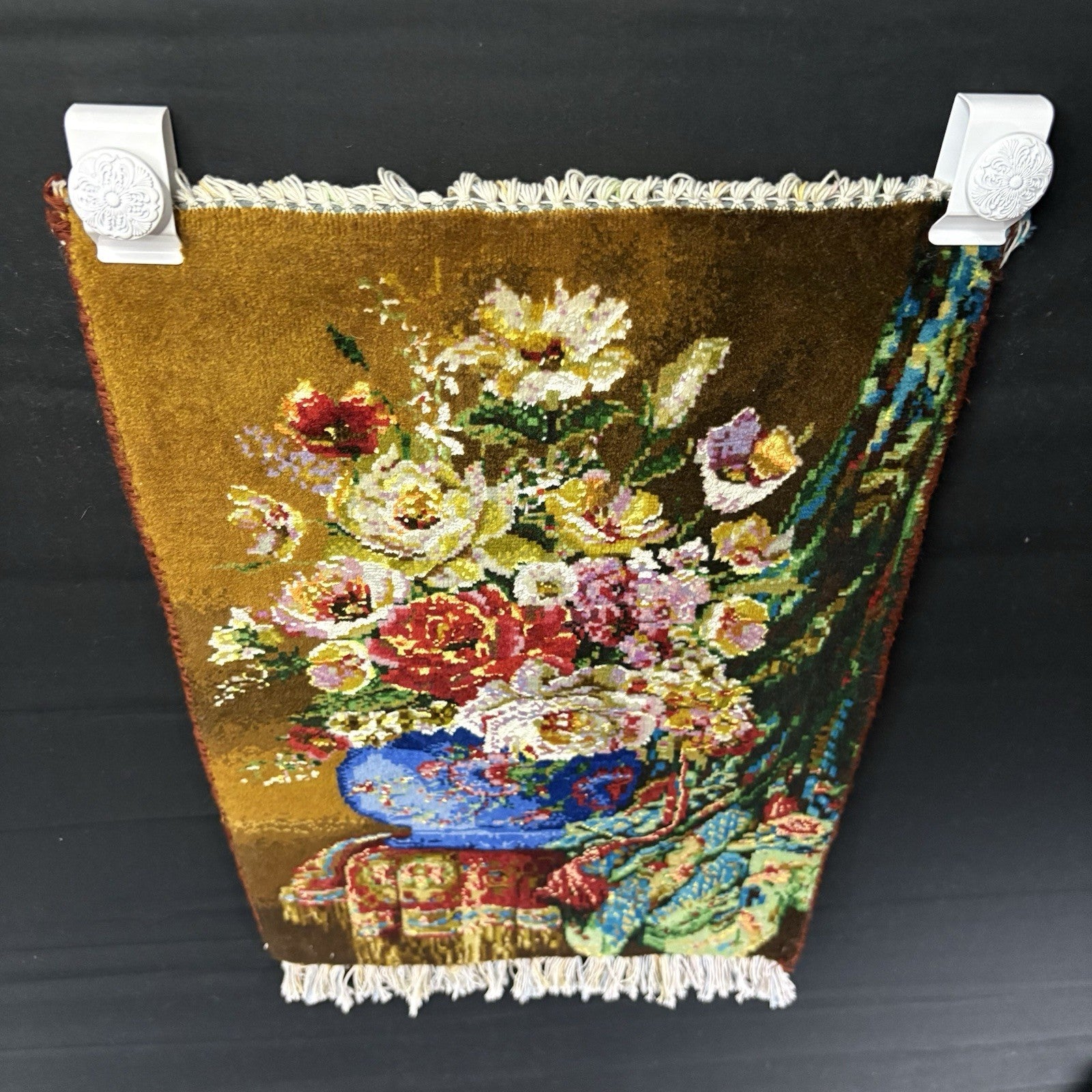 Persian Pictorial Rug Flower Hand Knotted 13”x19”, 33X48cm w/Rug Hangers12