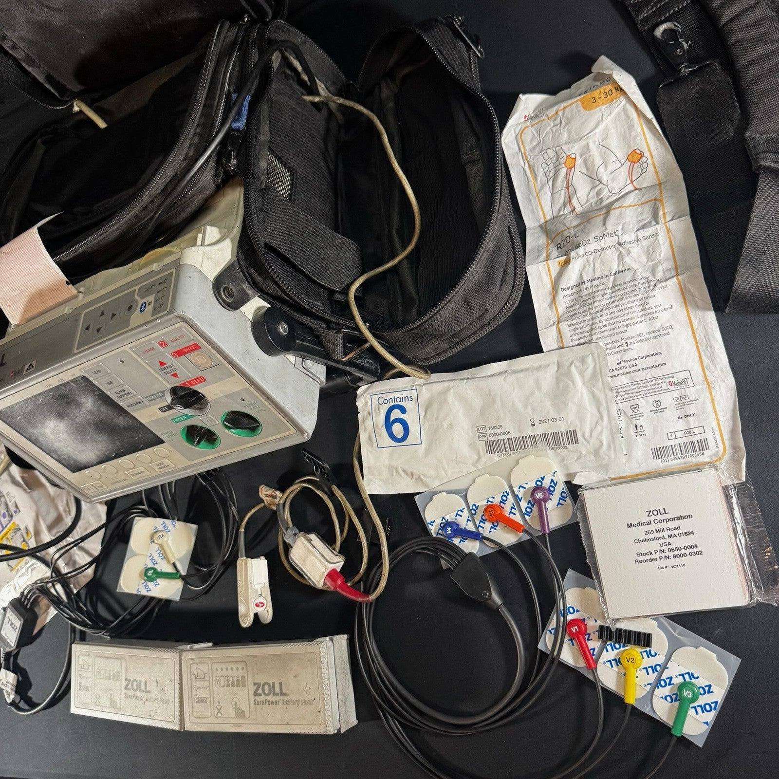 ZOLL E-SERIES 12 Lead Defibrillator Monitor w/ Travel Case and Accessories/cable5