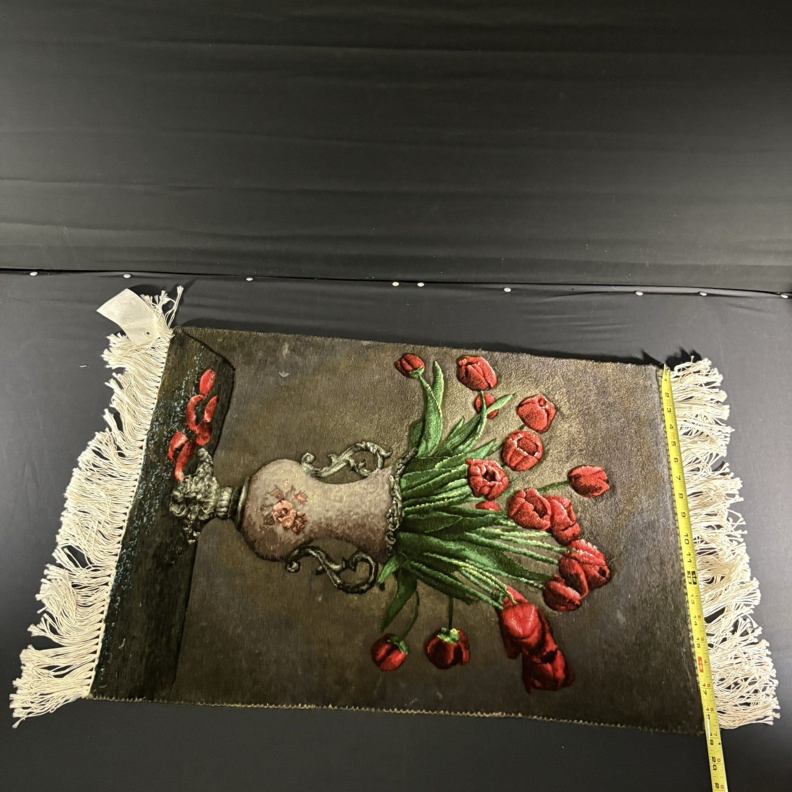 Pictorial Rug 3-D Tulips Hand Knotted 27”x 20”  w/Rug Hangers22