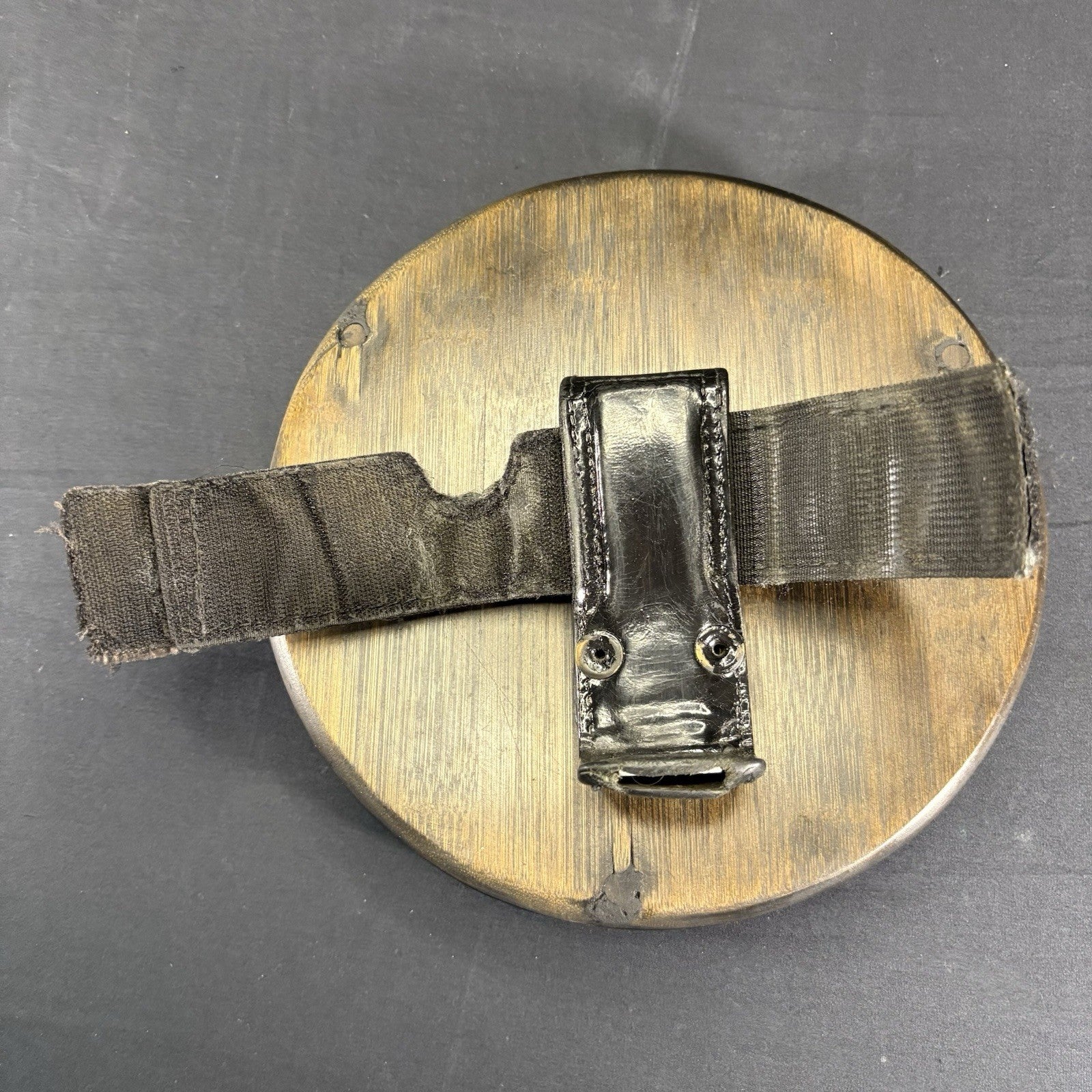 Aker Universal Radio Holder, Black Plain Leather5