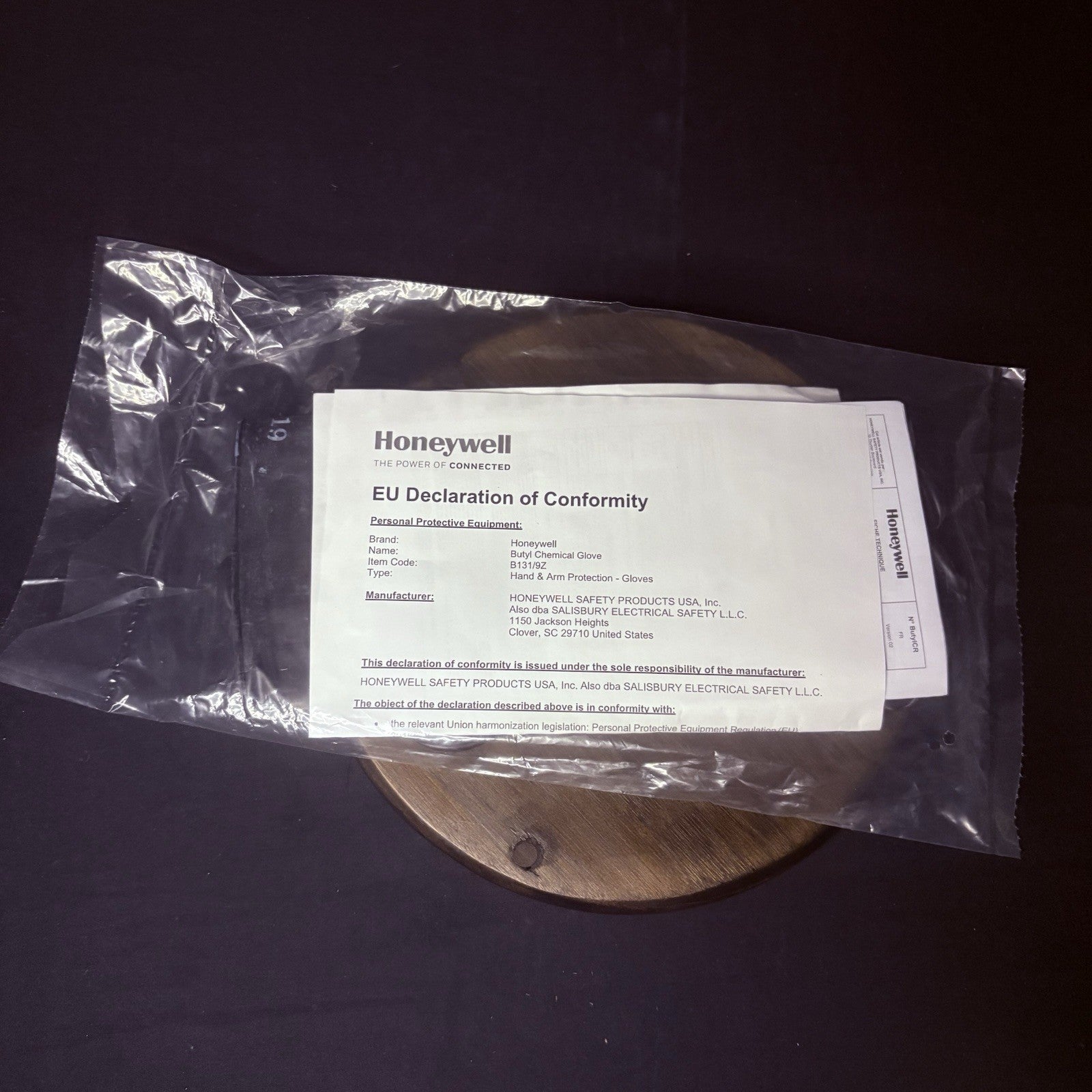 Honeywell North B131/9 Butyl Chemical Resistant 13 Mil Smooth Finish Gloves Sz 92