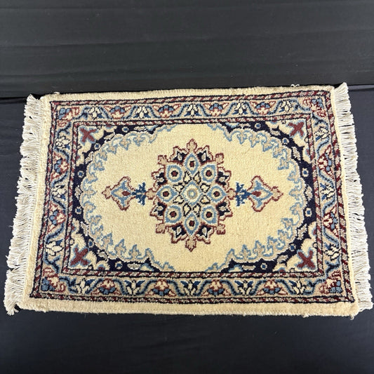 Rug Hand Knotted Blue Medallion 2'x1' or 23"x17" or 40cm X 60cm0