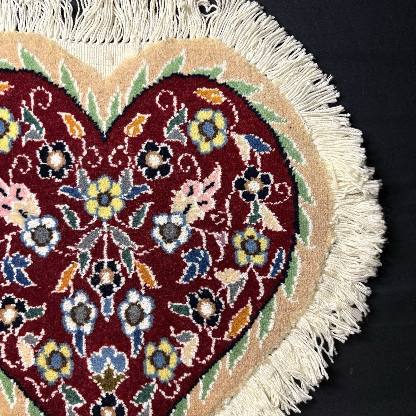 Heart Shape Rug Red w/Flowers Hand Knotted 14”x13” RARE 240 KPSI8