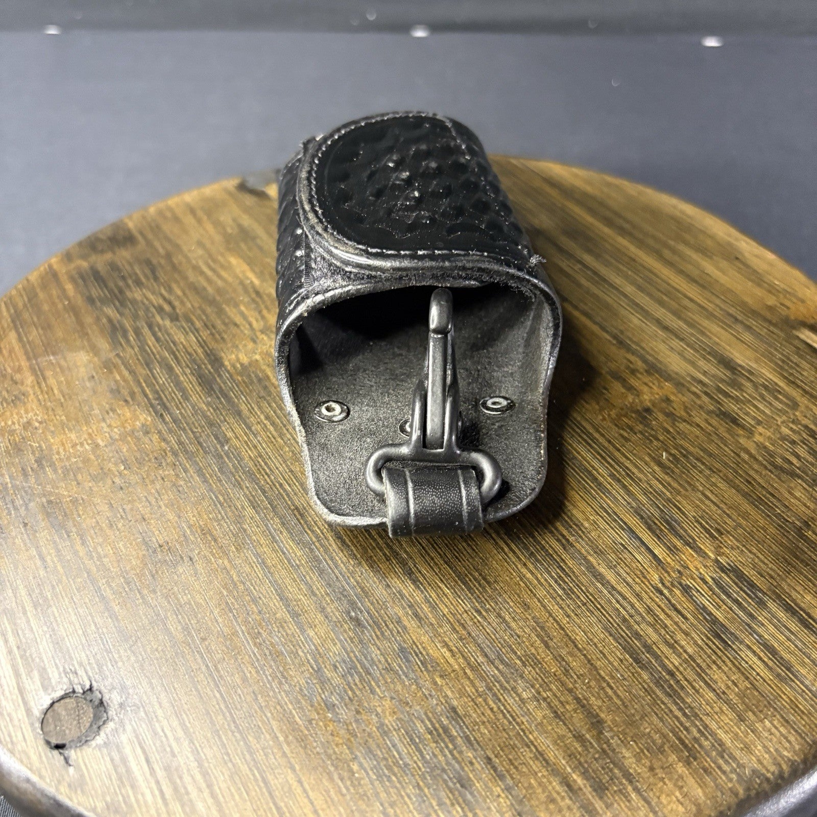 JS Leather Key Holder Basket Weave Quite Key Keeper With Clip3