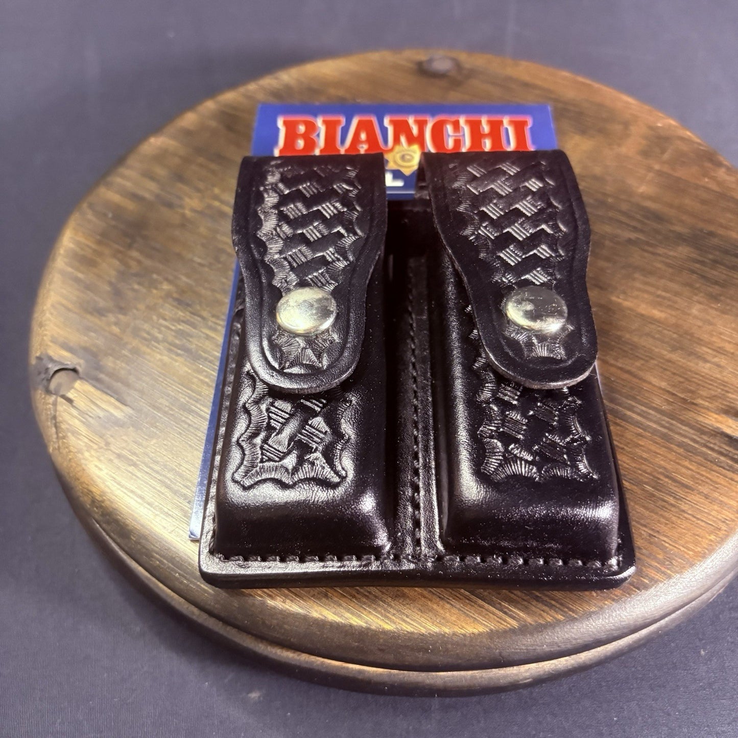 Bianchi .45 20C Double Magazine Pouch NOS Black Leather Basketweave Holder6