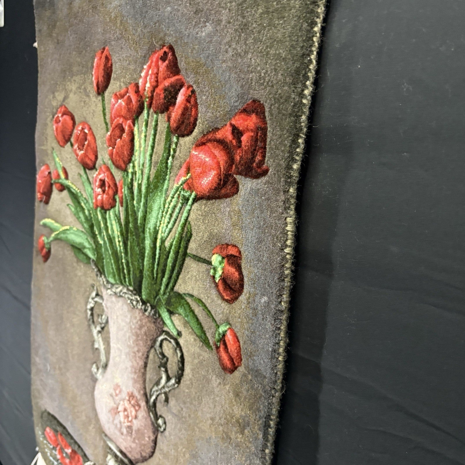 Pictorial Rug 3-D Tulips Hand Knotted 27”x 20”  w/Rug Hangers5