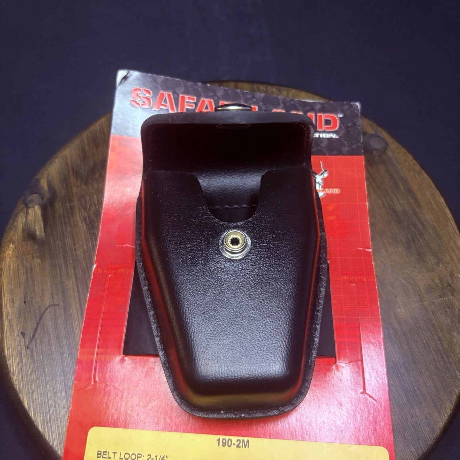 Safariland 190-2M Handcuff Pouch Plain Black Leather Top Flap Chrome Snap3