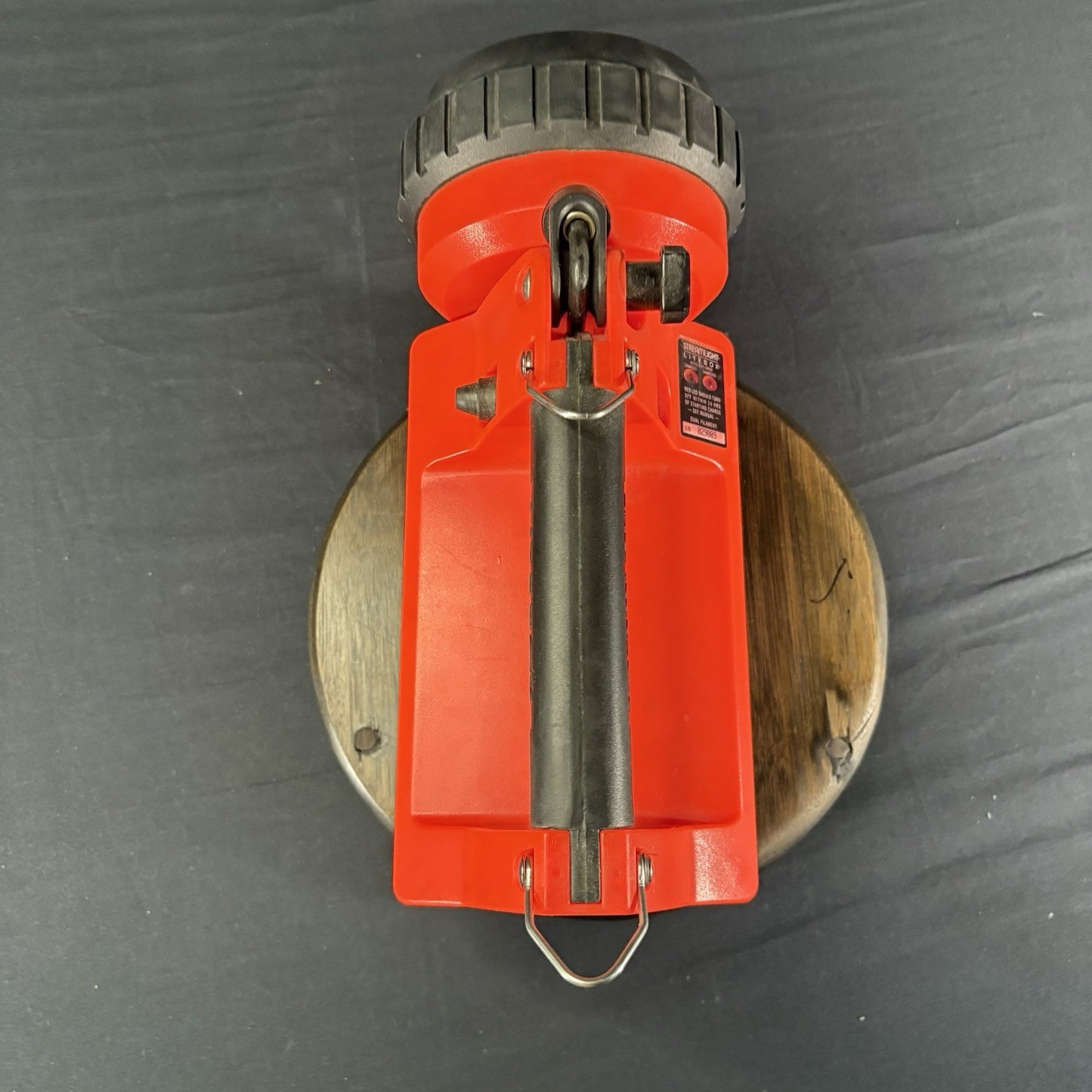 Streamlight Litebox Flashlight Only Needs Battery And Charger4