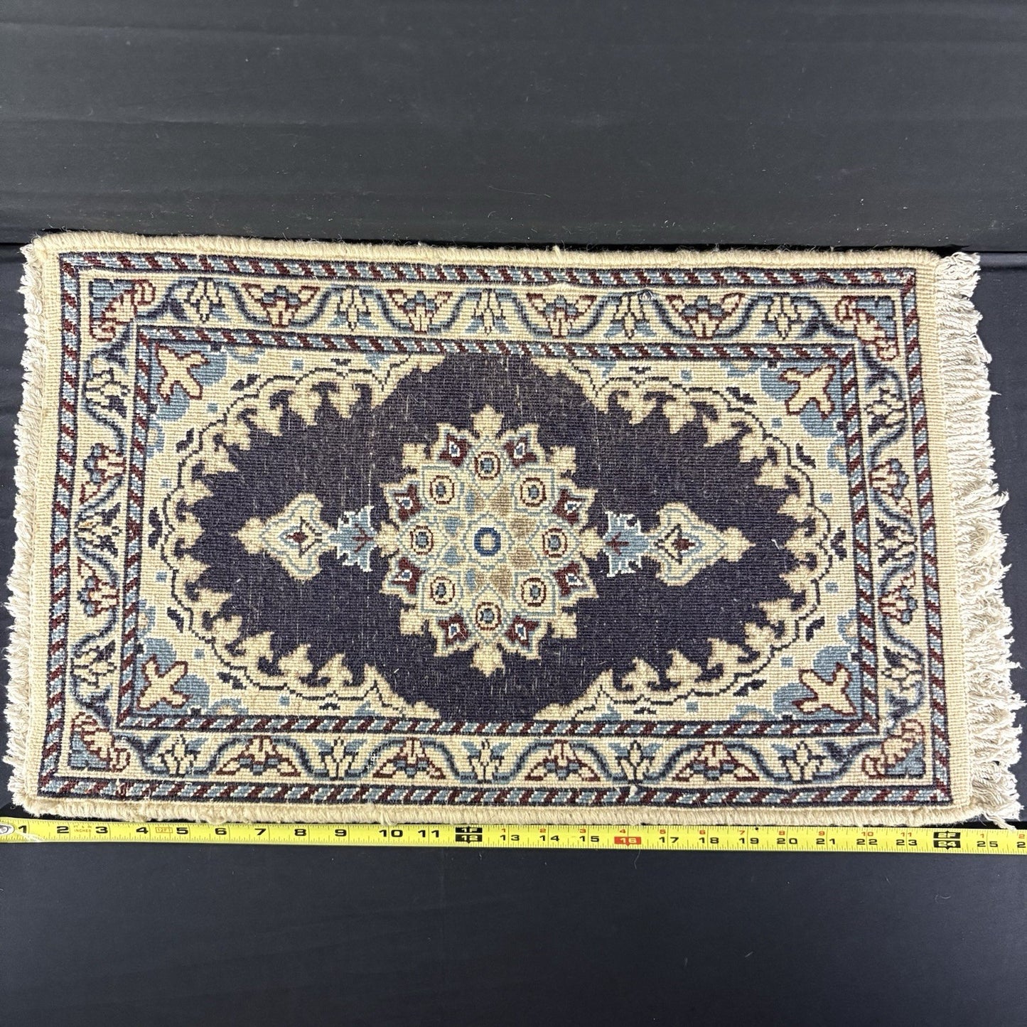 Rug Hand Knotted Medallion Rug 24x15" 40X60cm 132KPSI Semi-Antique4