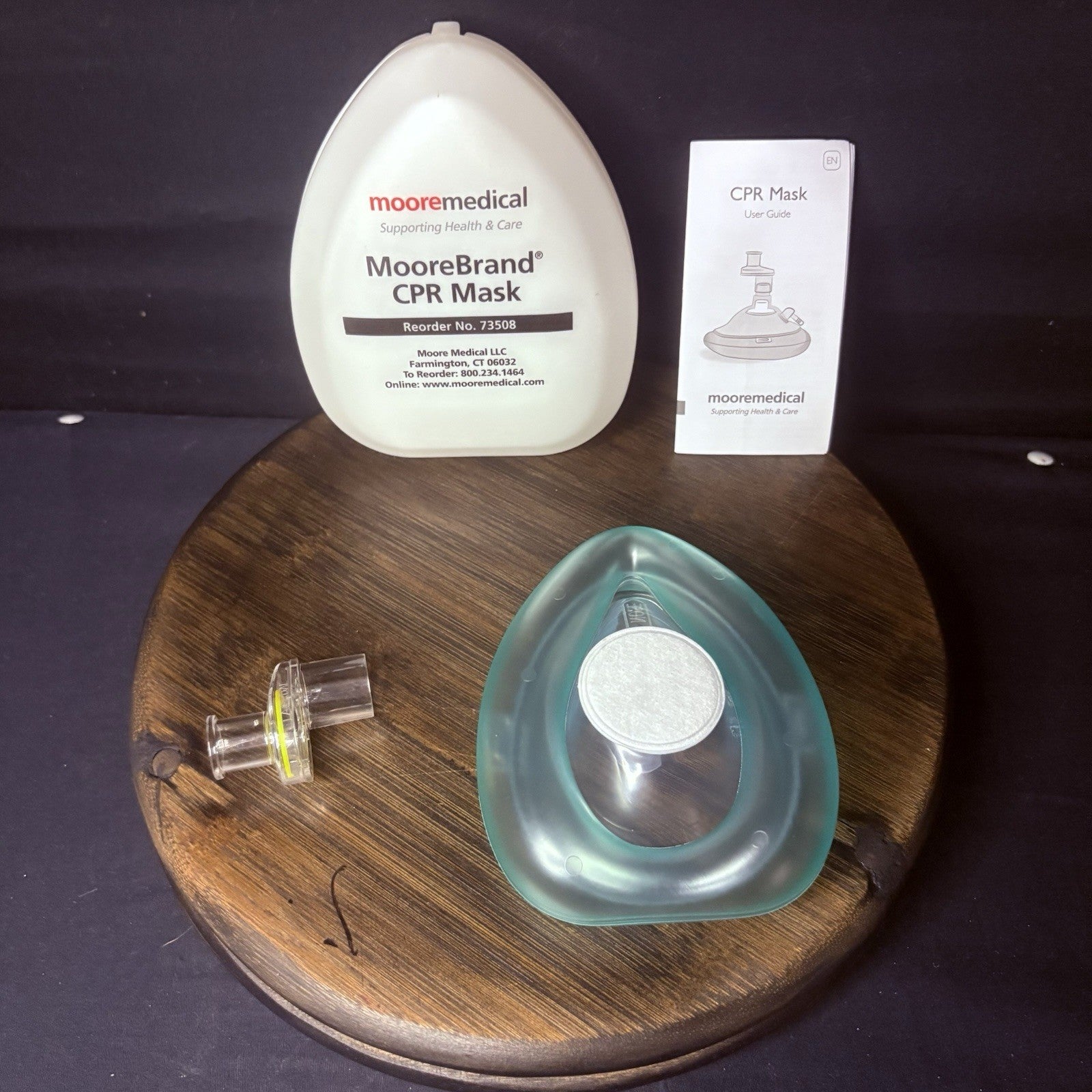 1 Pocket CPR mask in Hard Case - Mask With O2 Inlet One Way Valve & Hard Case2