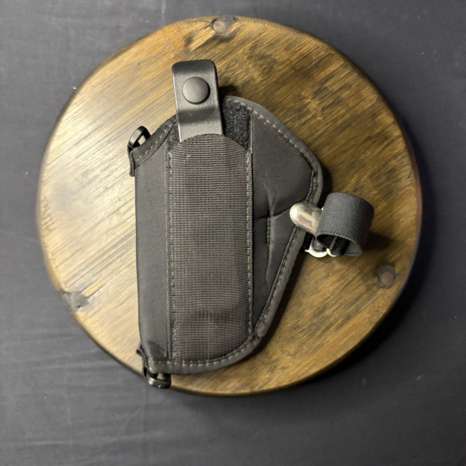 Uncle Mikes Shoulder Holster For 23" Barrel Small/Medium Double Action Revolver2