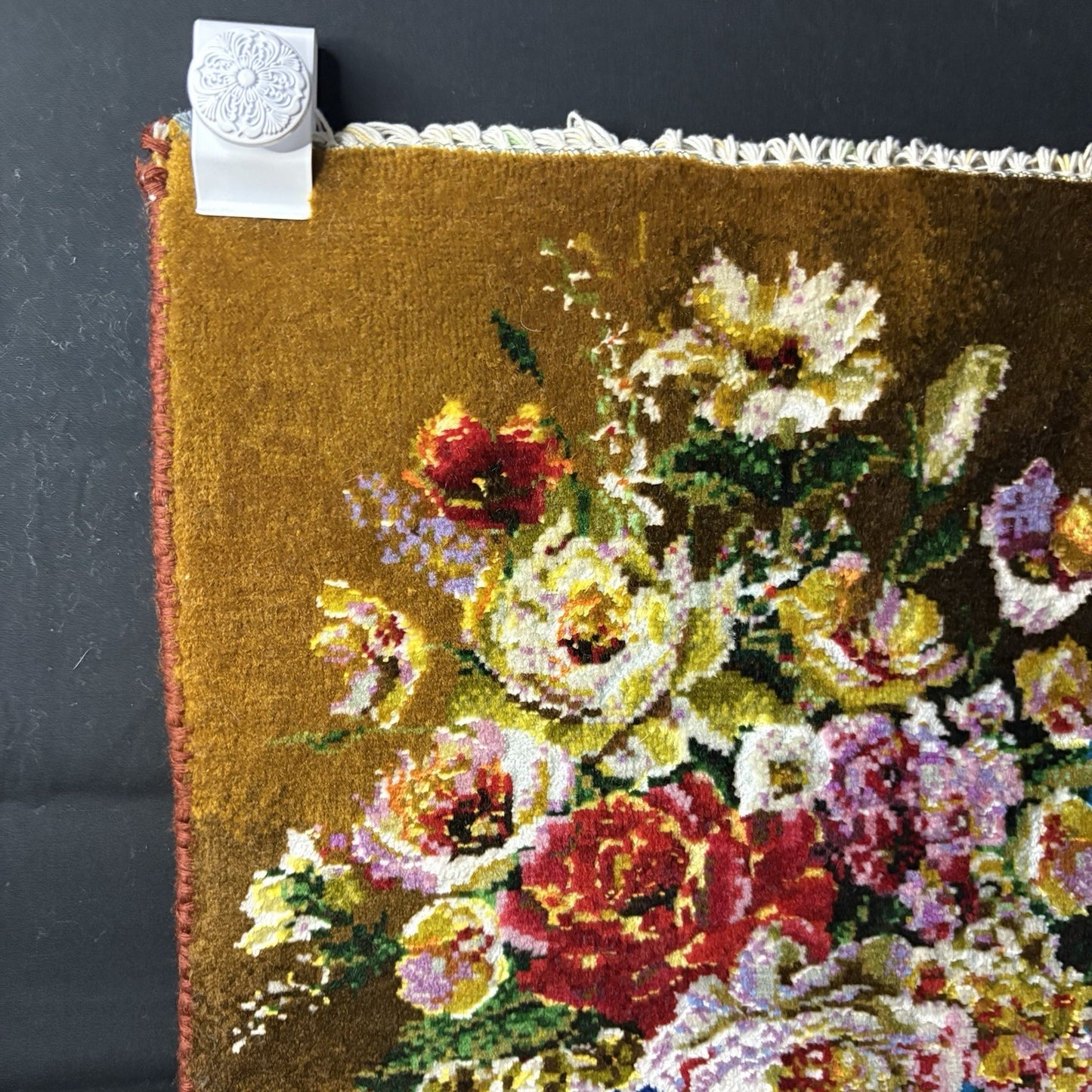 Persian Pictorial Rug Flower Hand Knotted 13”x19”, 33X48cm w/Rug Hangers8