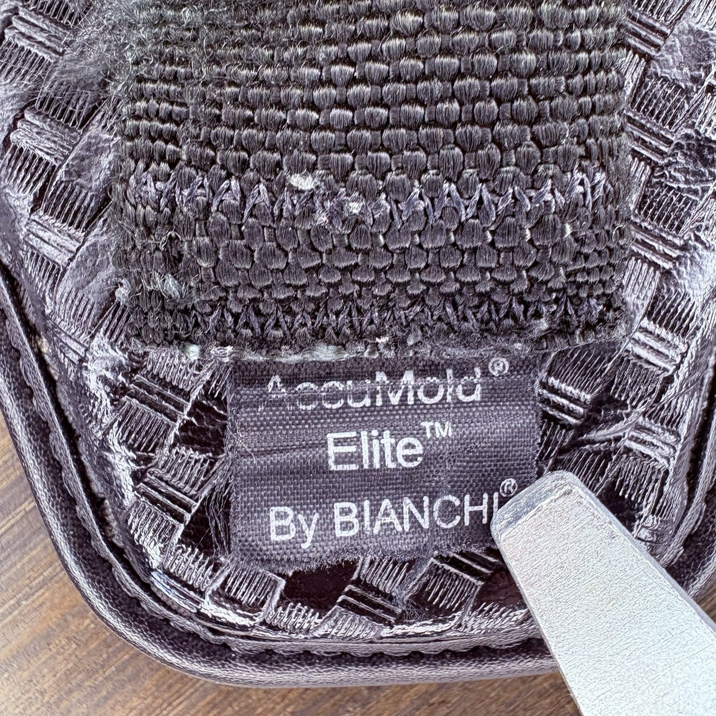 Bianchi Open Top Handcuff Case Model 7934 Accumold Basket Weave Finish Black5