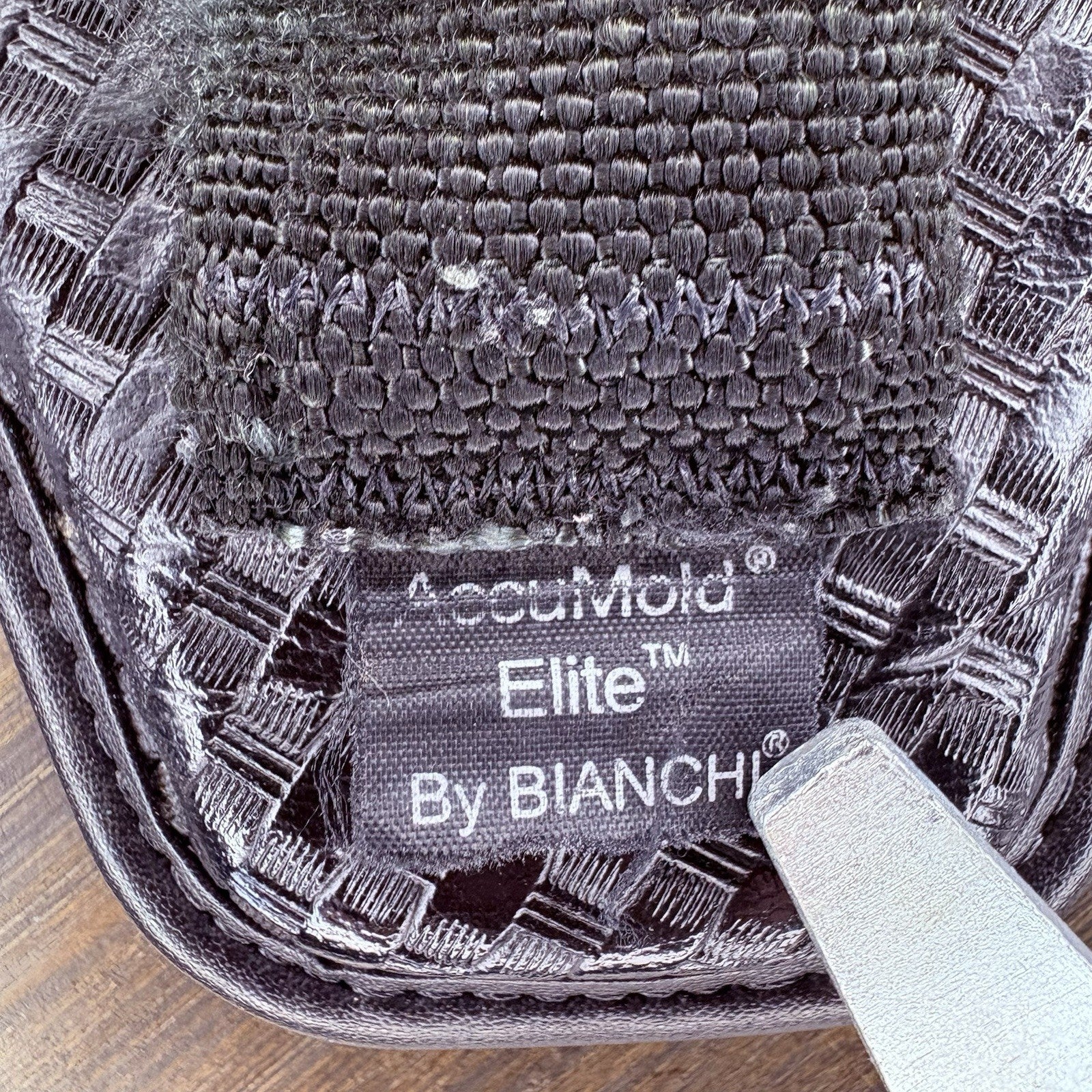 Bianchi Open Top Handcuff Case Model 7934 Accumold Basket Weave Finish Black5