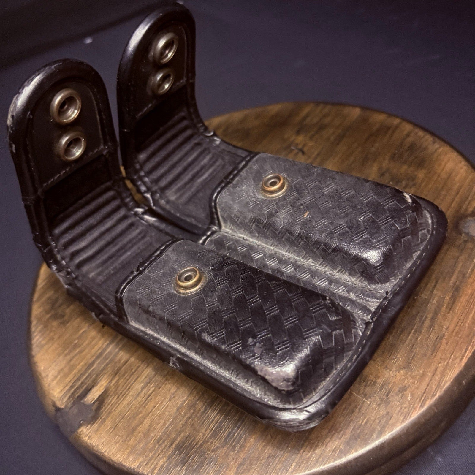 Bianchi Magazine Pouch (Double Stack 9mm) Leather Basket Weave Size 25