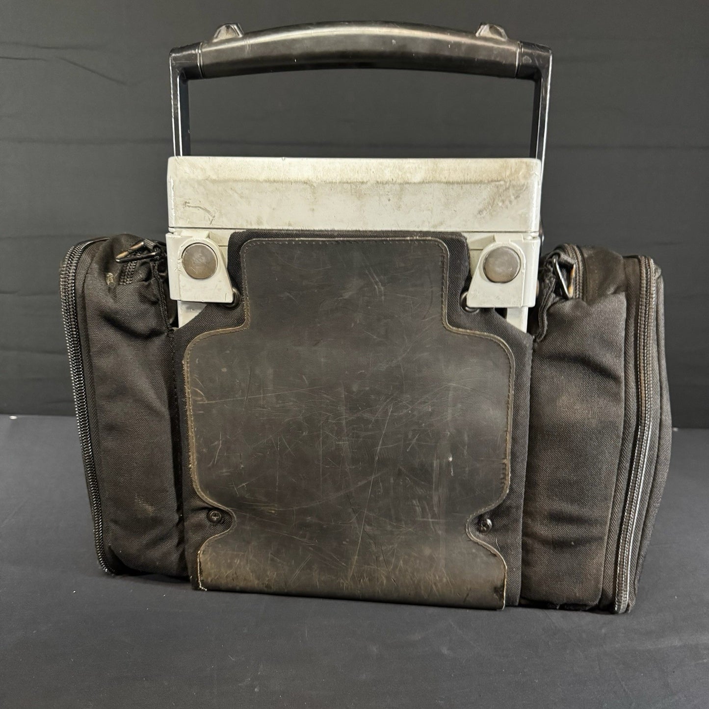 ZOLL E-SERIES 12 Lead Defibrillator Monitor w/ Travel Case and Accessories/cable8