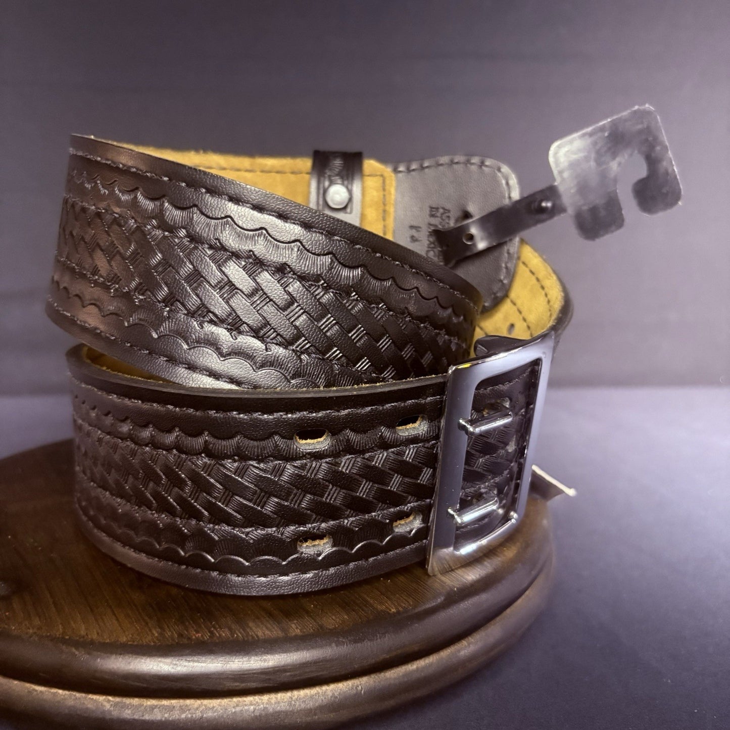 Safariland Model 87 Duty Belt - Size 30" - Sued Lined Basketweave - Black/Chrome11