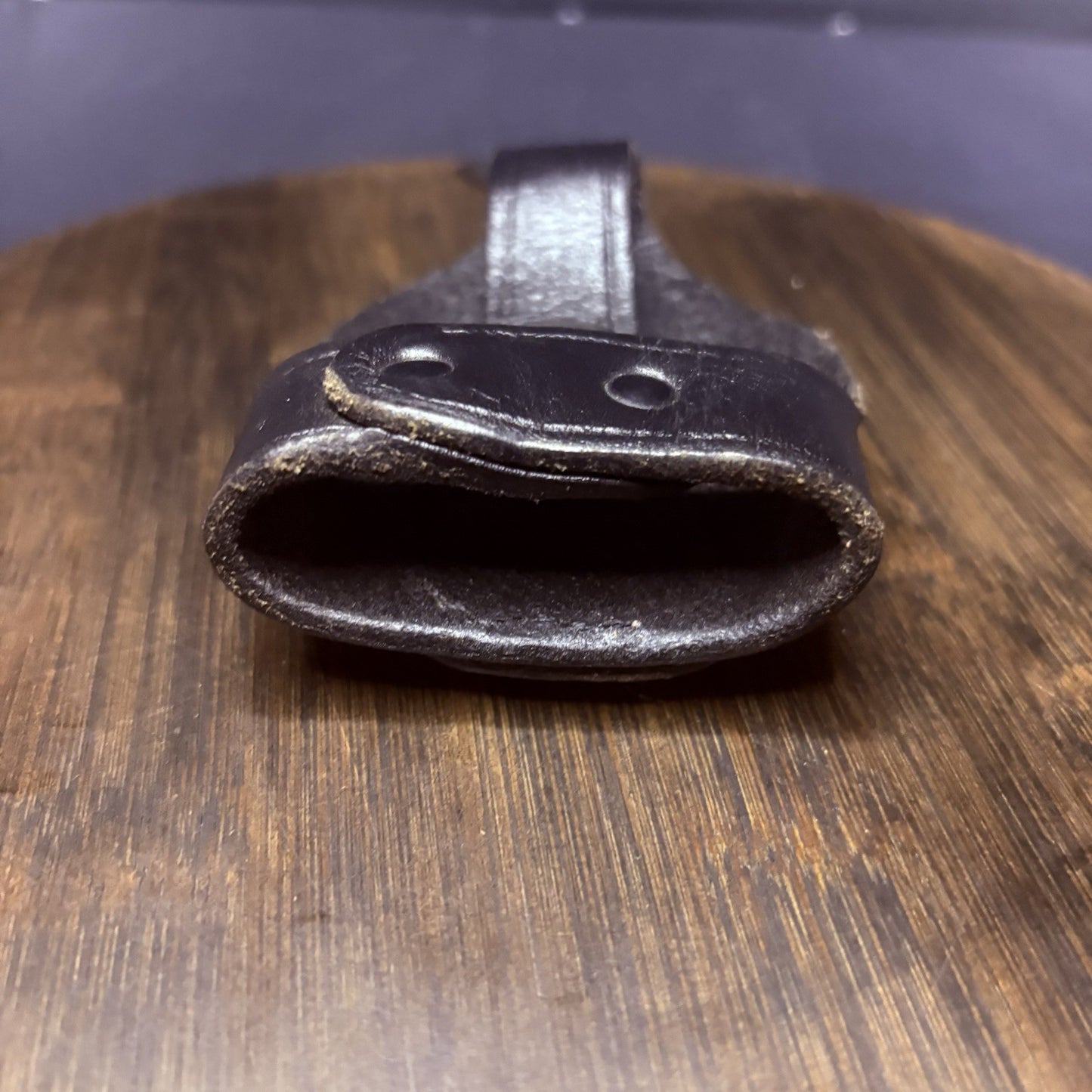 Aker 503 Bikini Handcuff Case Black Plain Leather RARE With Belt Clip9
