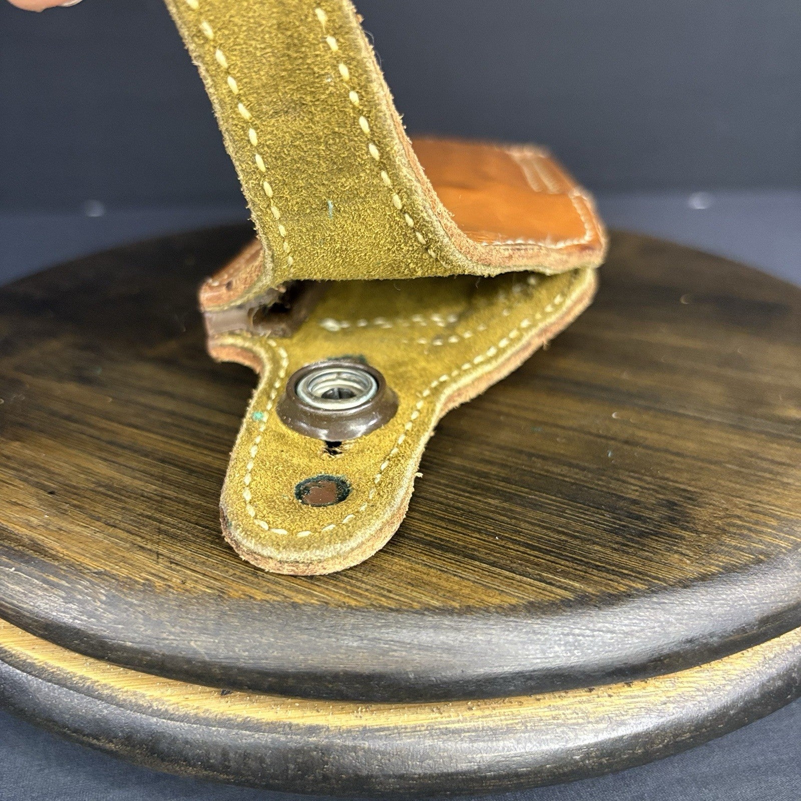 Safariland #2 Brown Leather Holster For Colt G Pistols 2 1/4" Belt Loop RH7