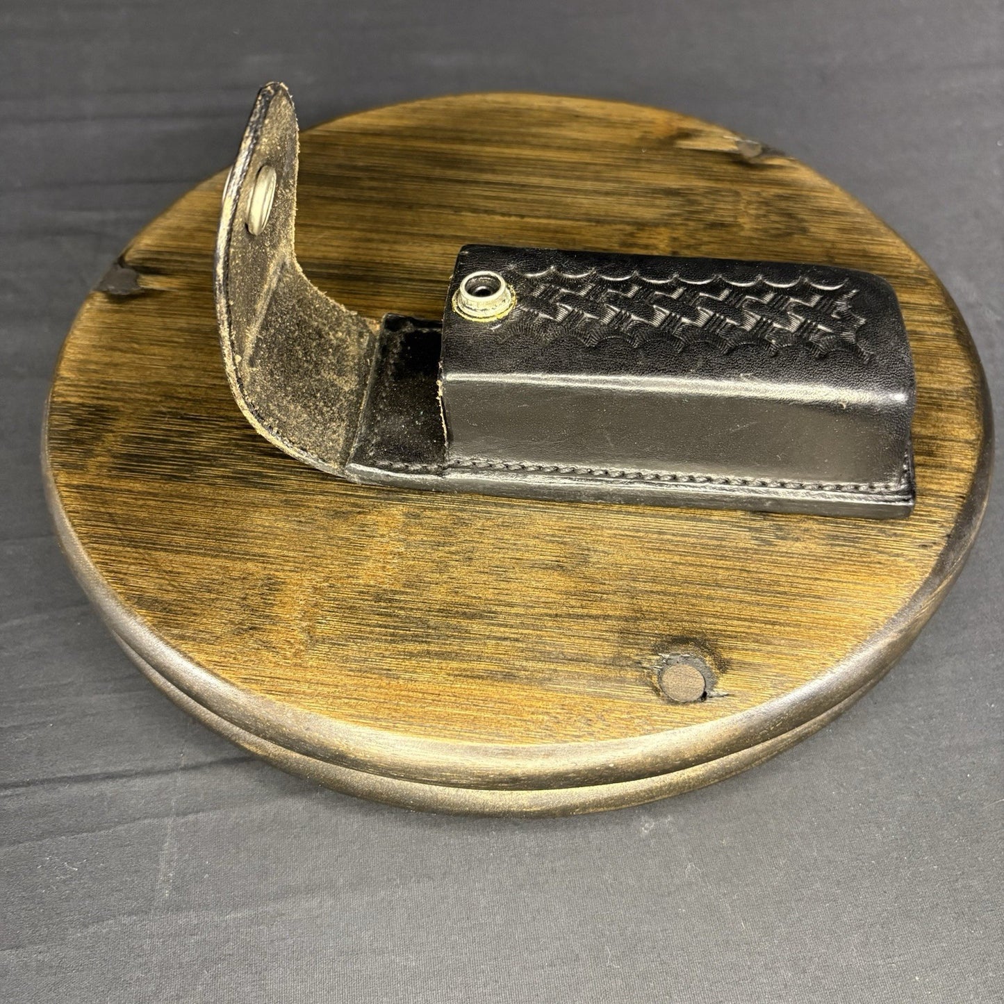 Safariland 89 Single Chrome Button Leather Basket Weave Pouch For S&W 39 .456