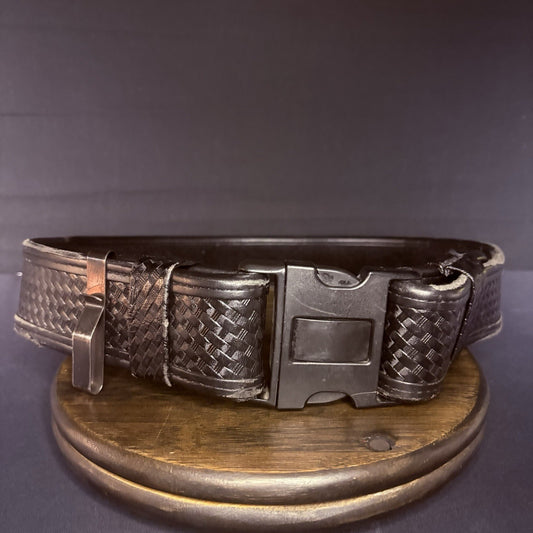 Bianchi 7950 Duty Belt Size 34”-40” w/Clip AccuMold Black Basketweave Leather1