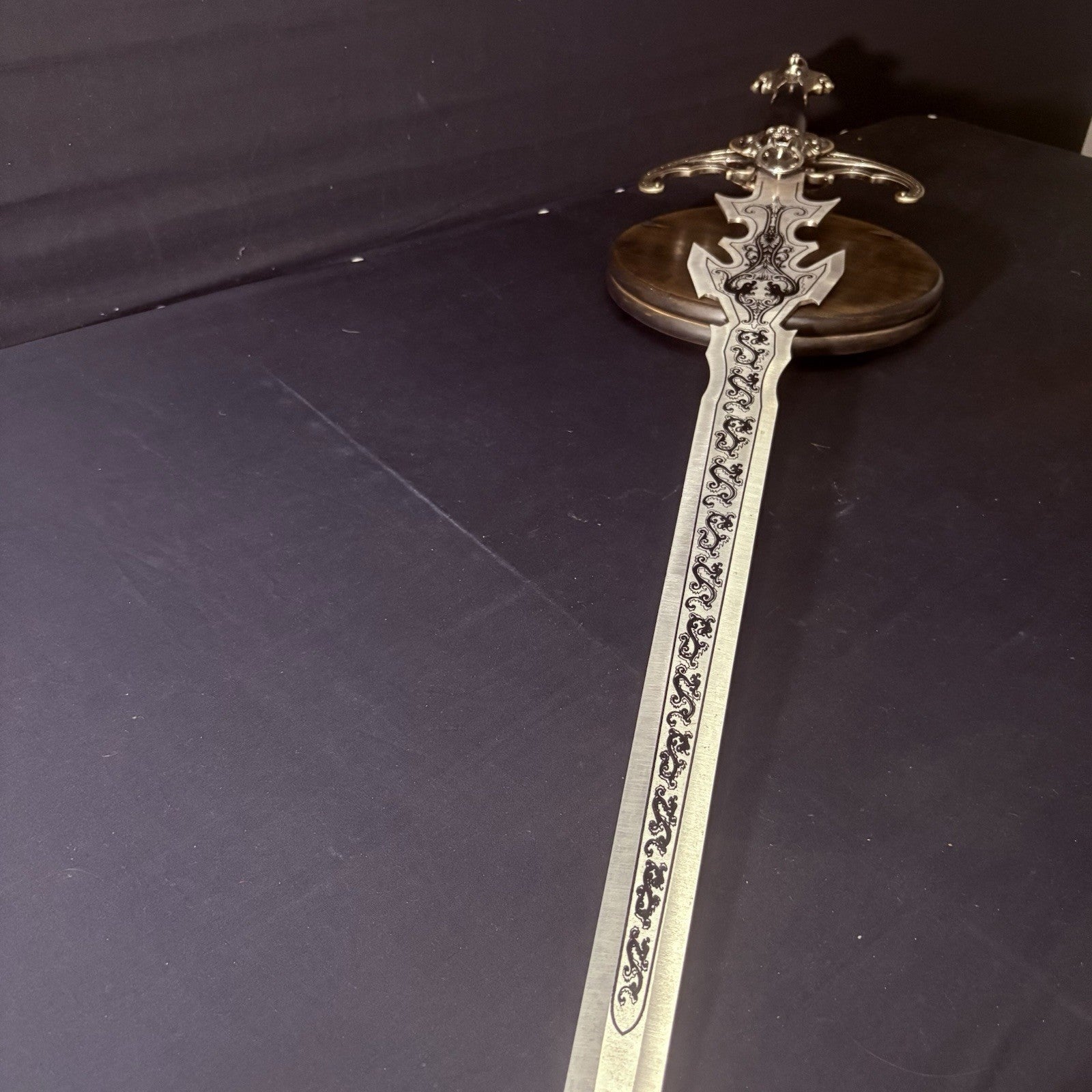 4-Headed Lion Sword 41" Beautifully Etched Blade w/ Rings For Hanging12