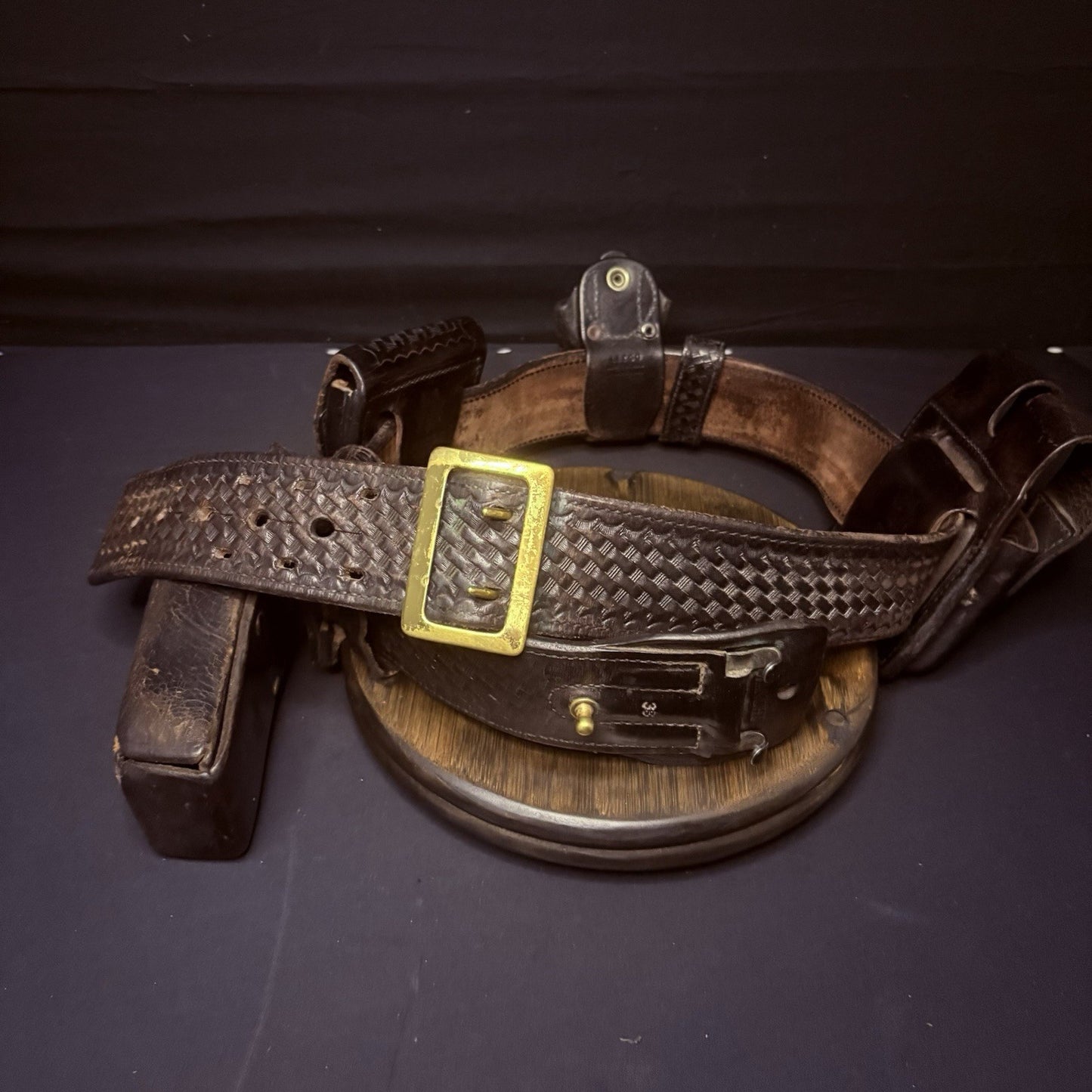 Full Leather Bianchi Duty Belt 38" w/Handcuff Case, Magazine Carrier, Baton Ring8