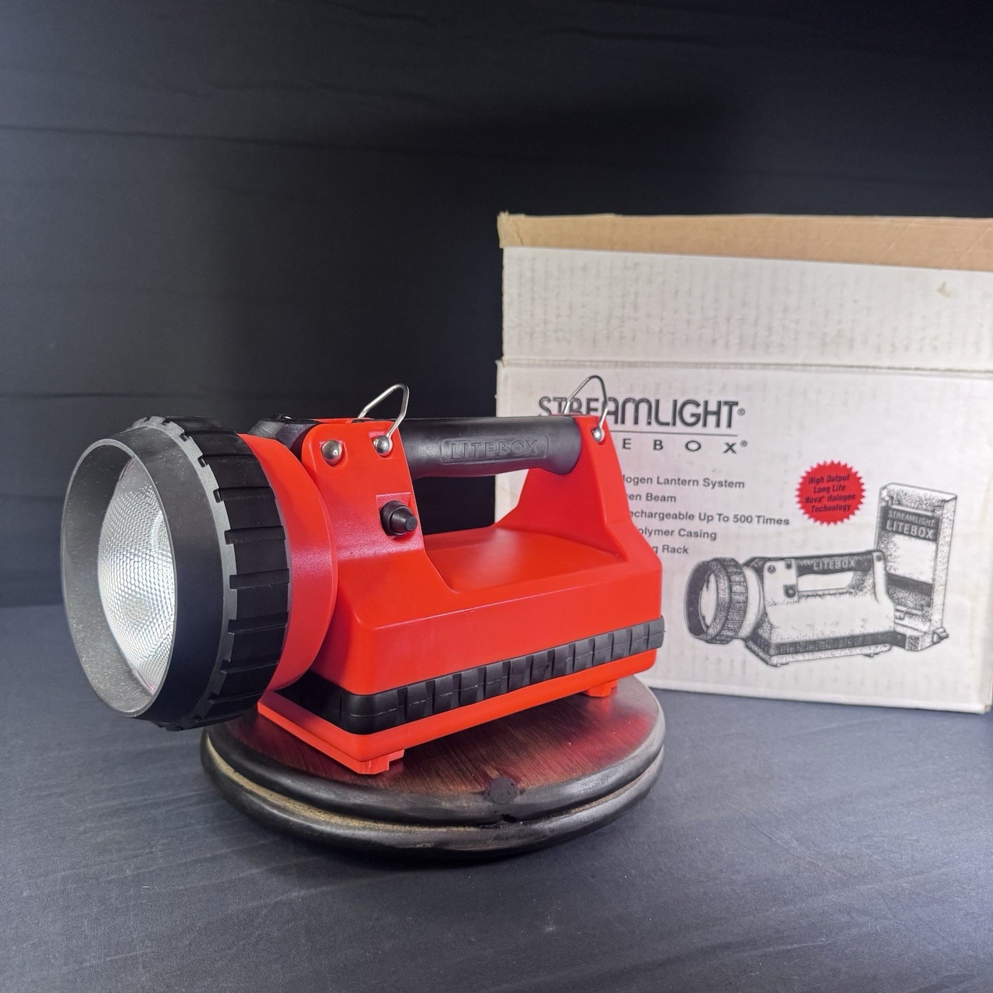 Streamlight Litebox Flashlight And Charger Needs Battery0