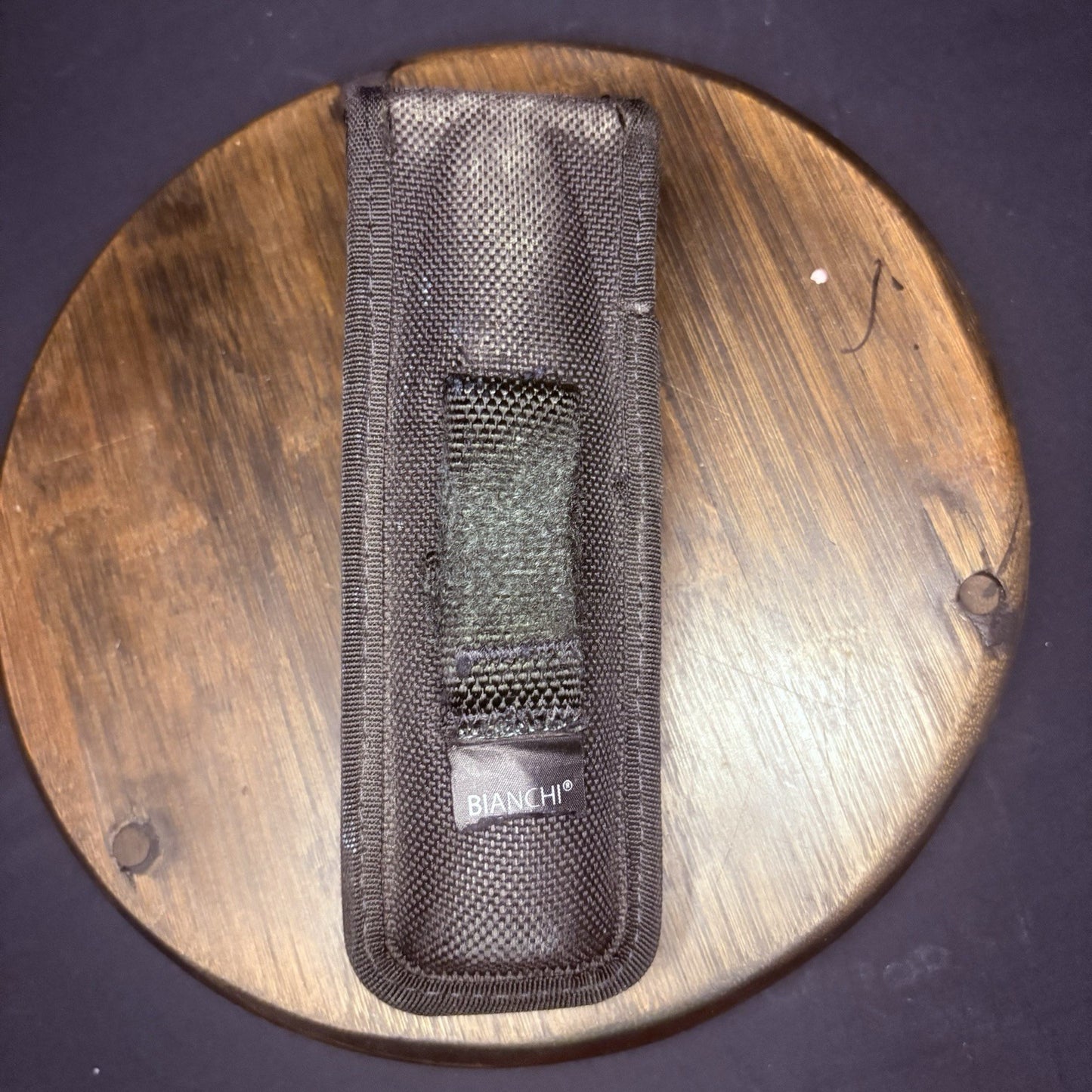 Bianchi AccuMold Compact Flashlight Pouch Black Nylon Full Flap Holder Holster2