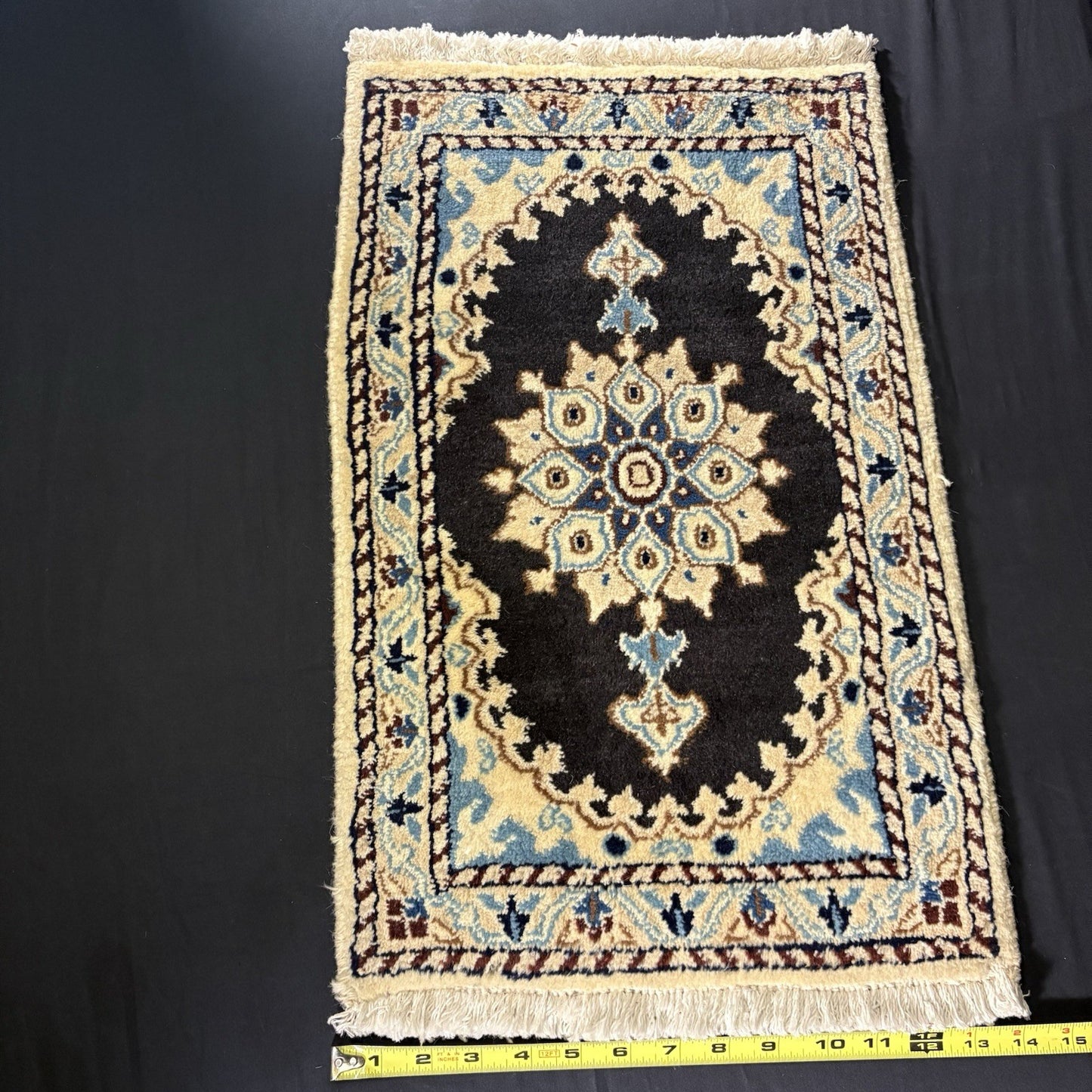 Persian Nain Rug Hand Knotted Blue Medallion 2'x1' or 14"x23" or 35cm X 60cm3